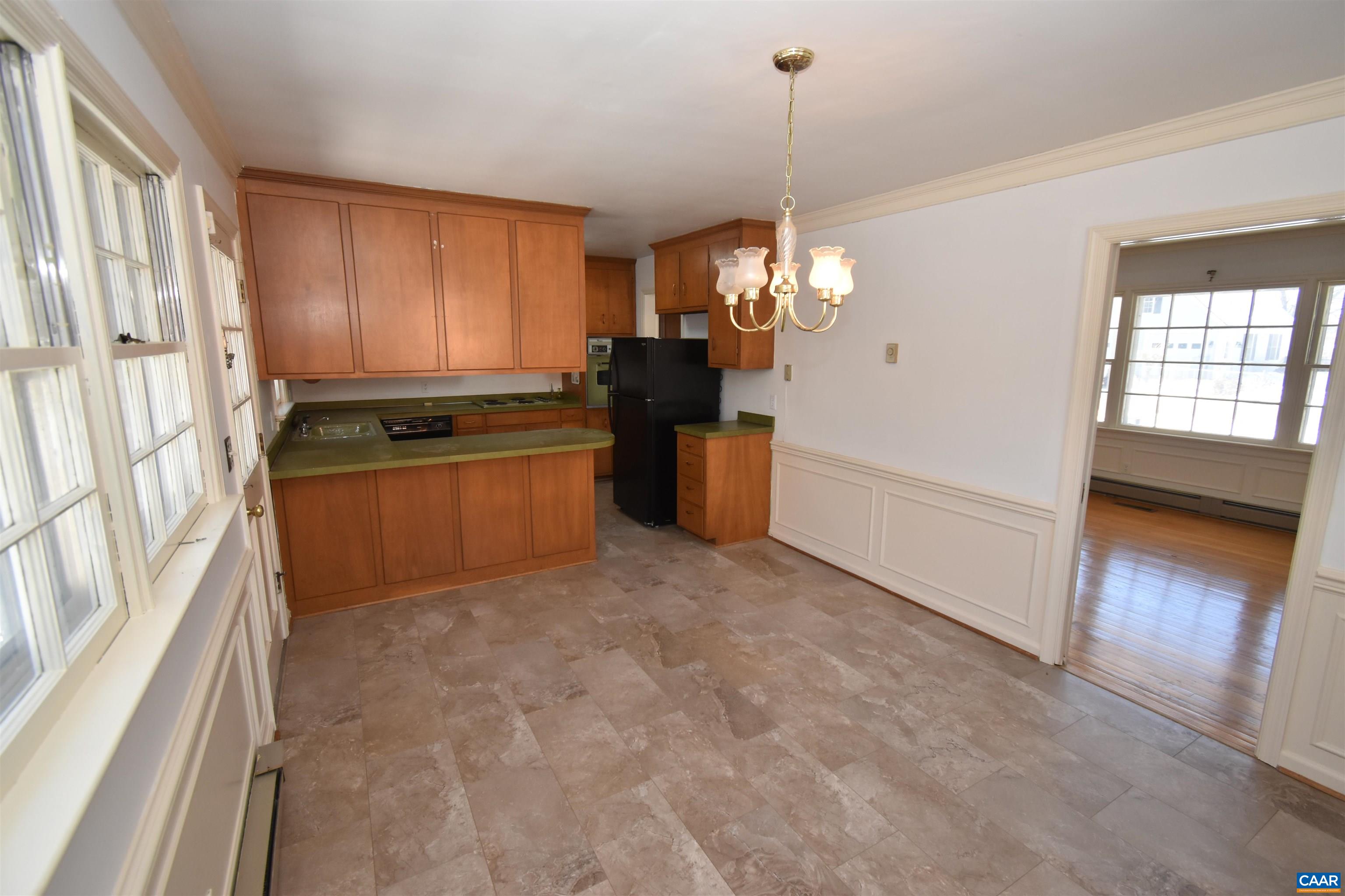 105 DEERWOOD DR