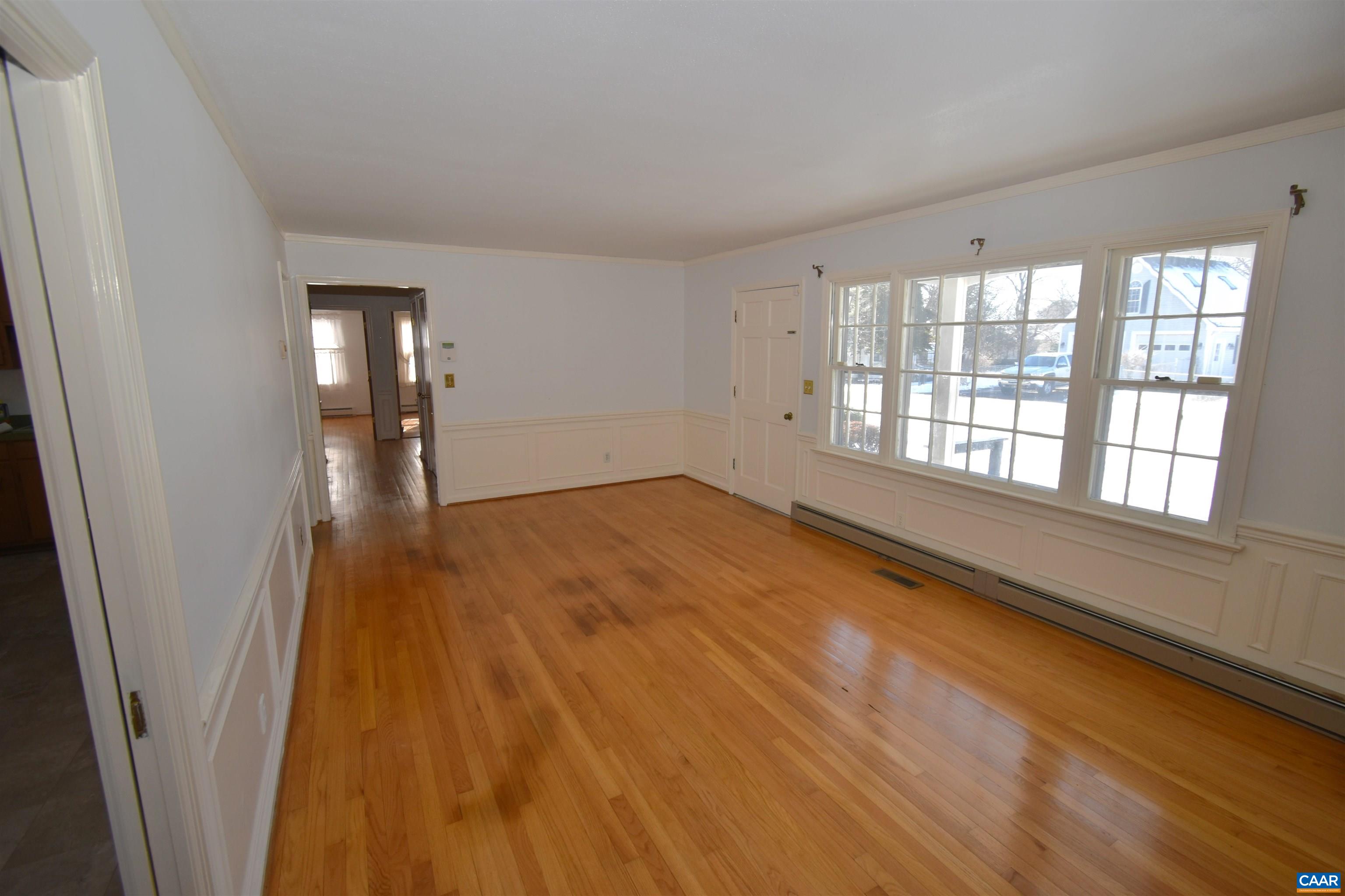 105 DEERWOOD DR