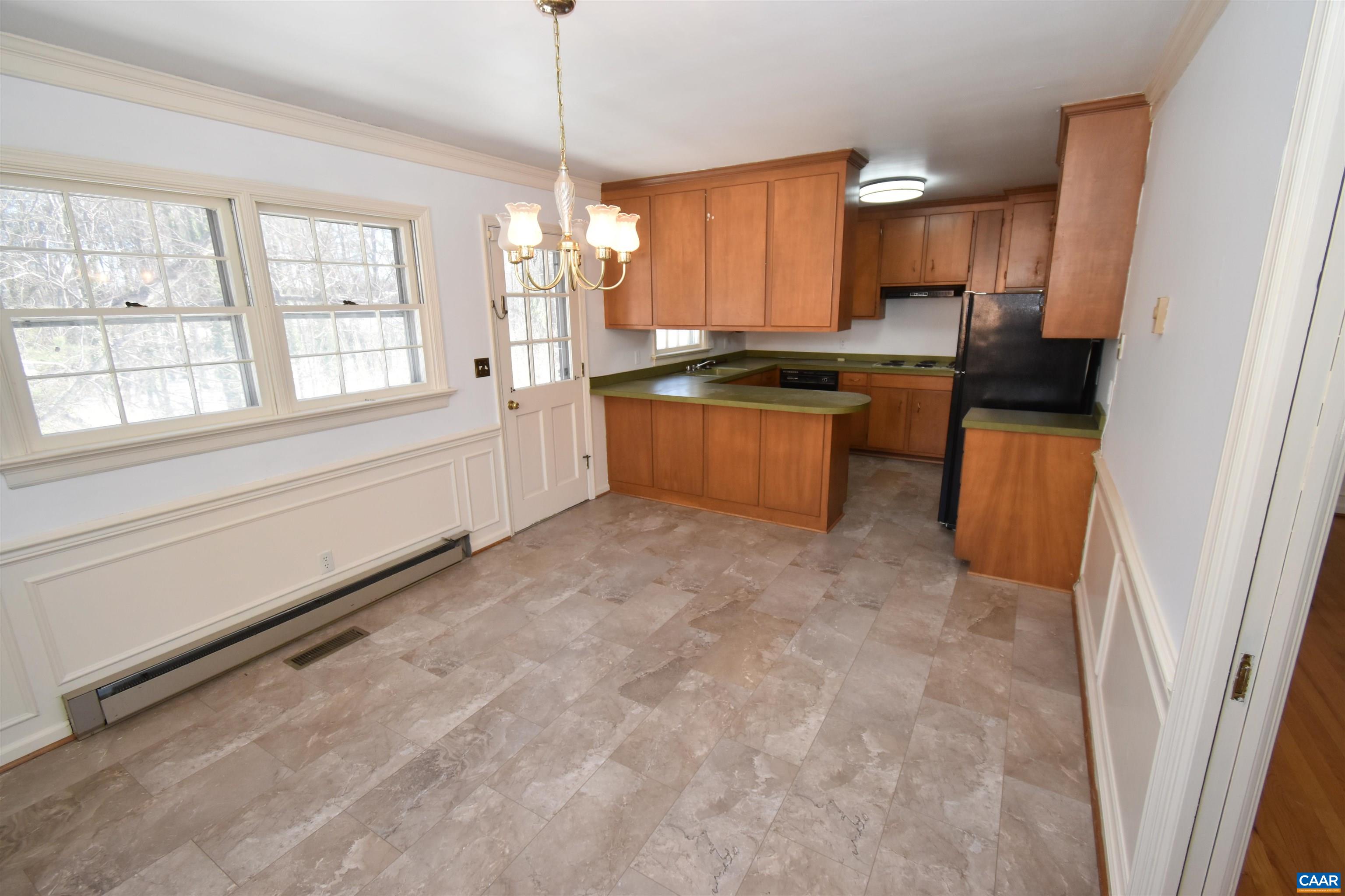 105 DEERWOOD DR