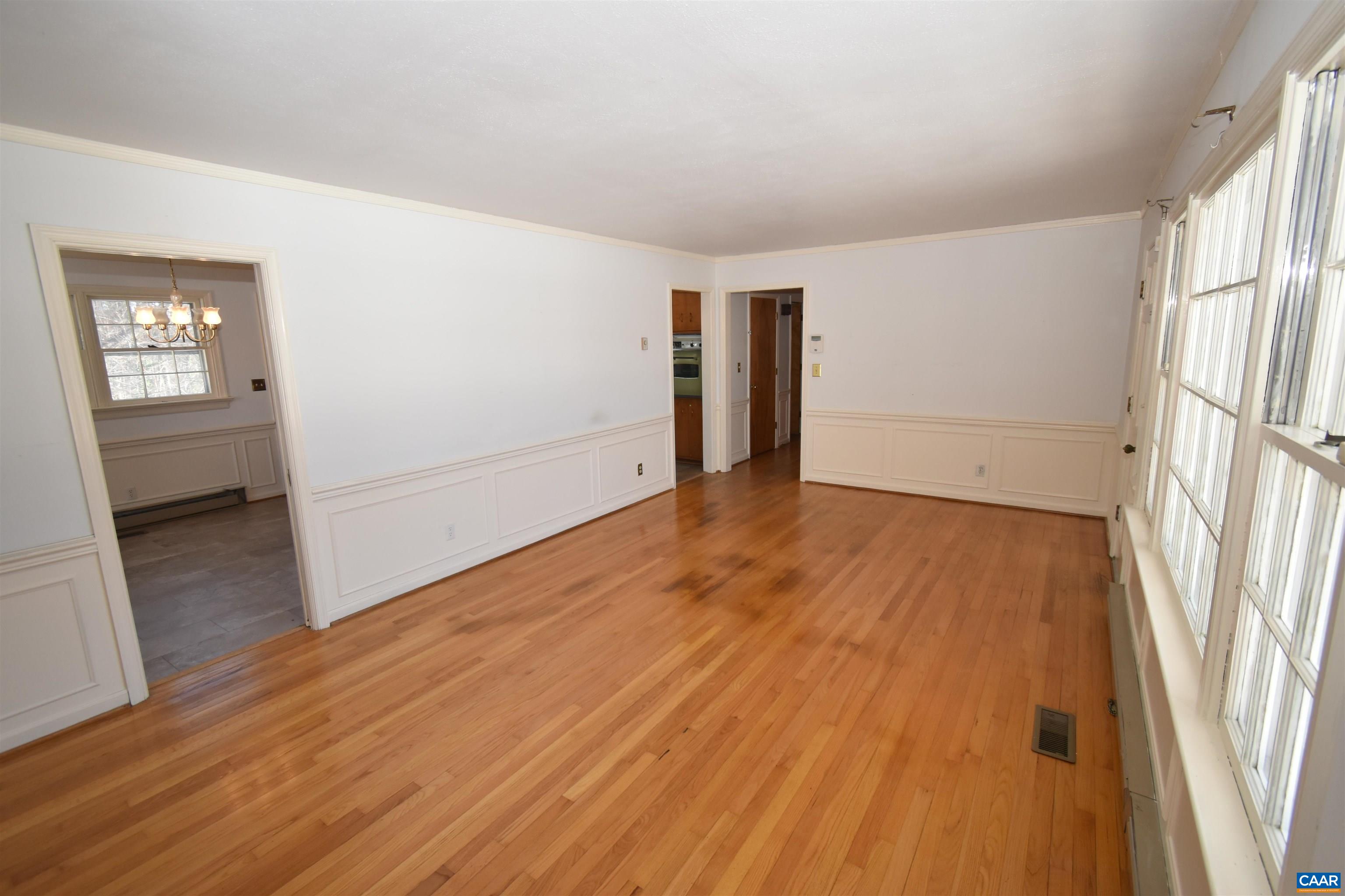 105 DEERWOOD DR