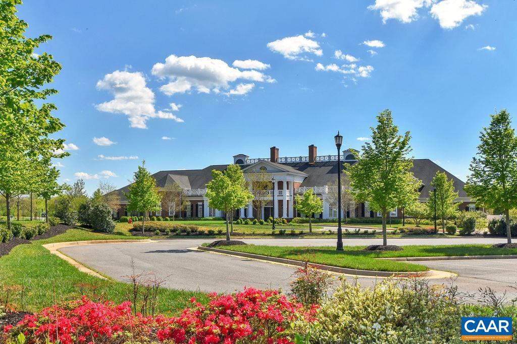 97 MISTLAND TRL