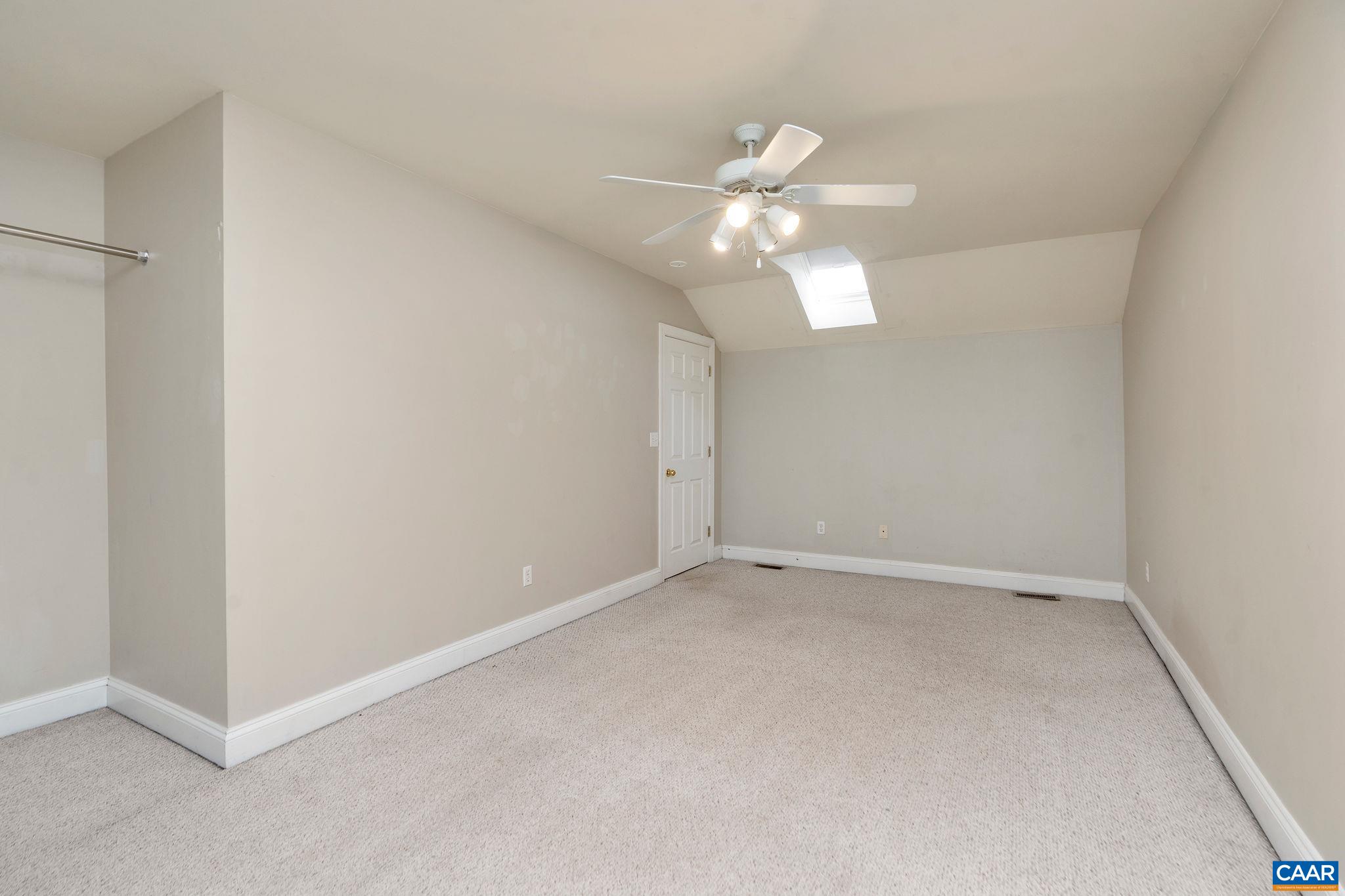 1103 DRUID AVE Unit: J