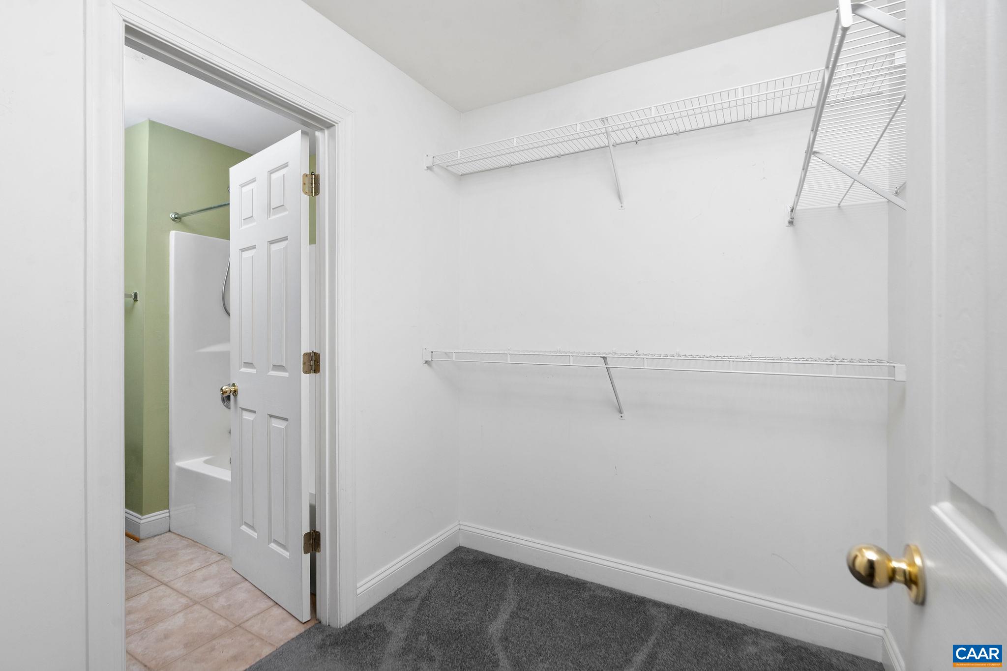 1103 DRUID AVE Unit: J