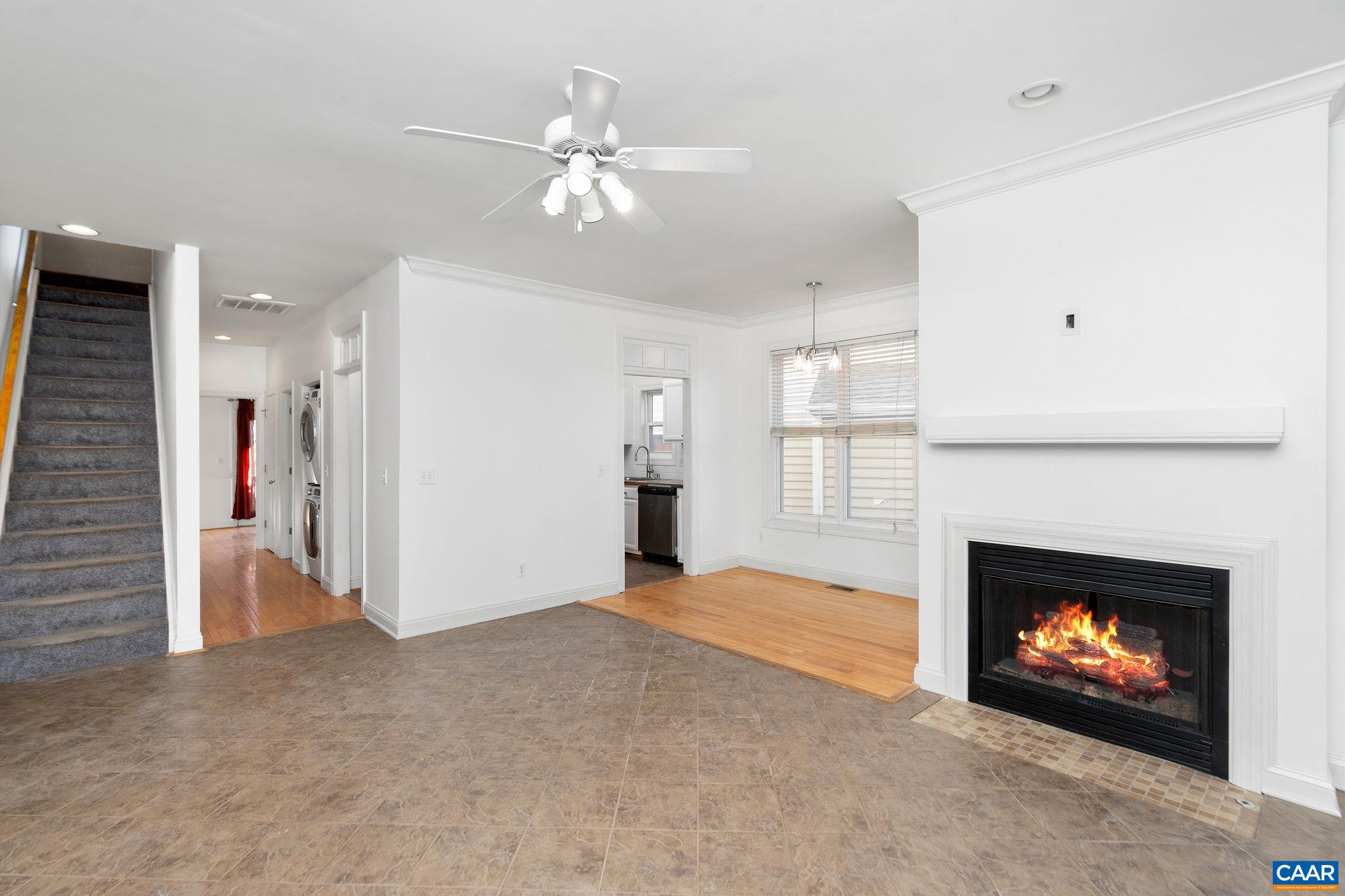 1103 DRUID AVE Unit: J