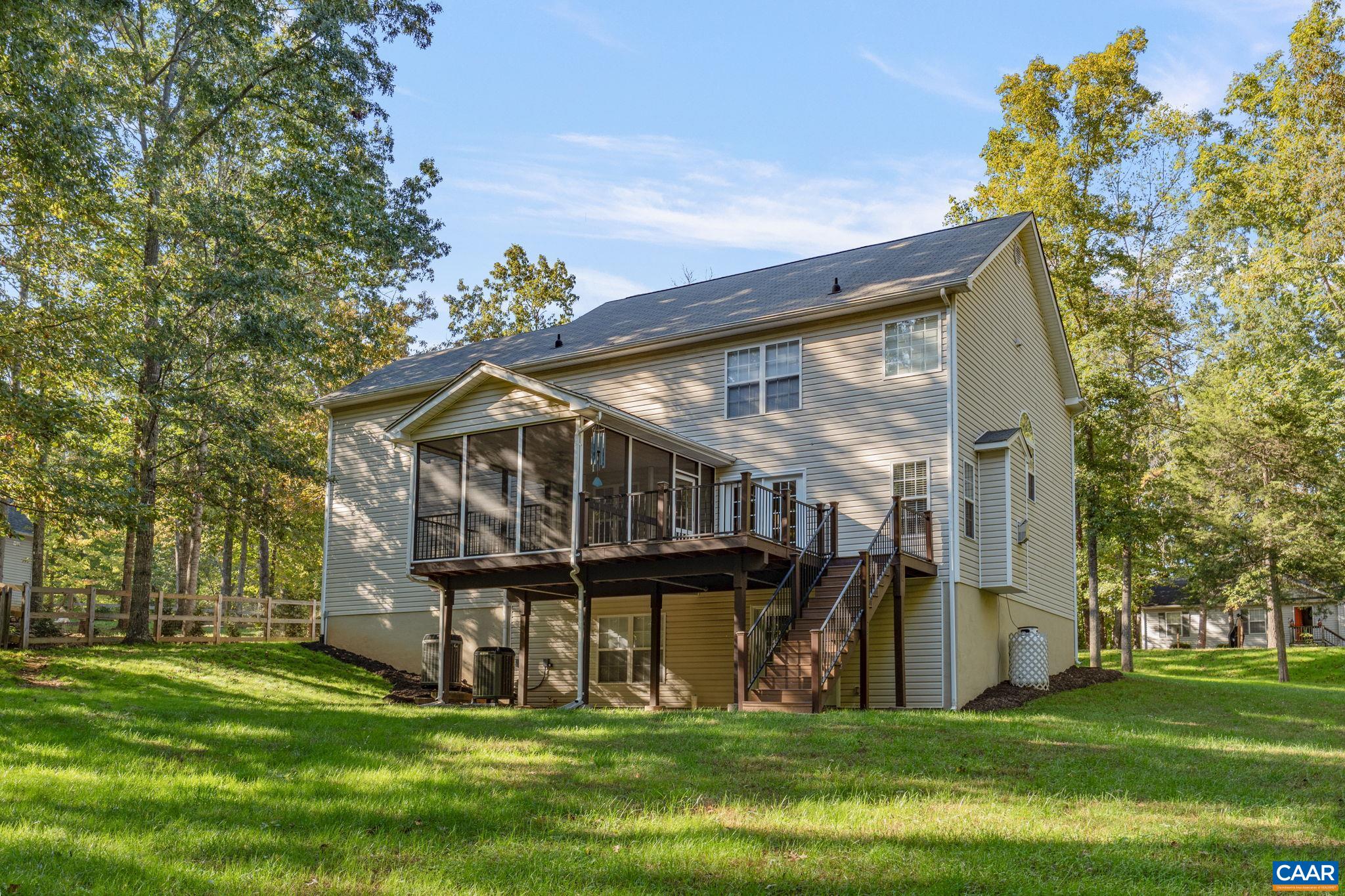634 JEFFERSON DR
