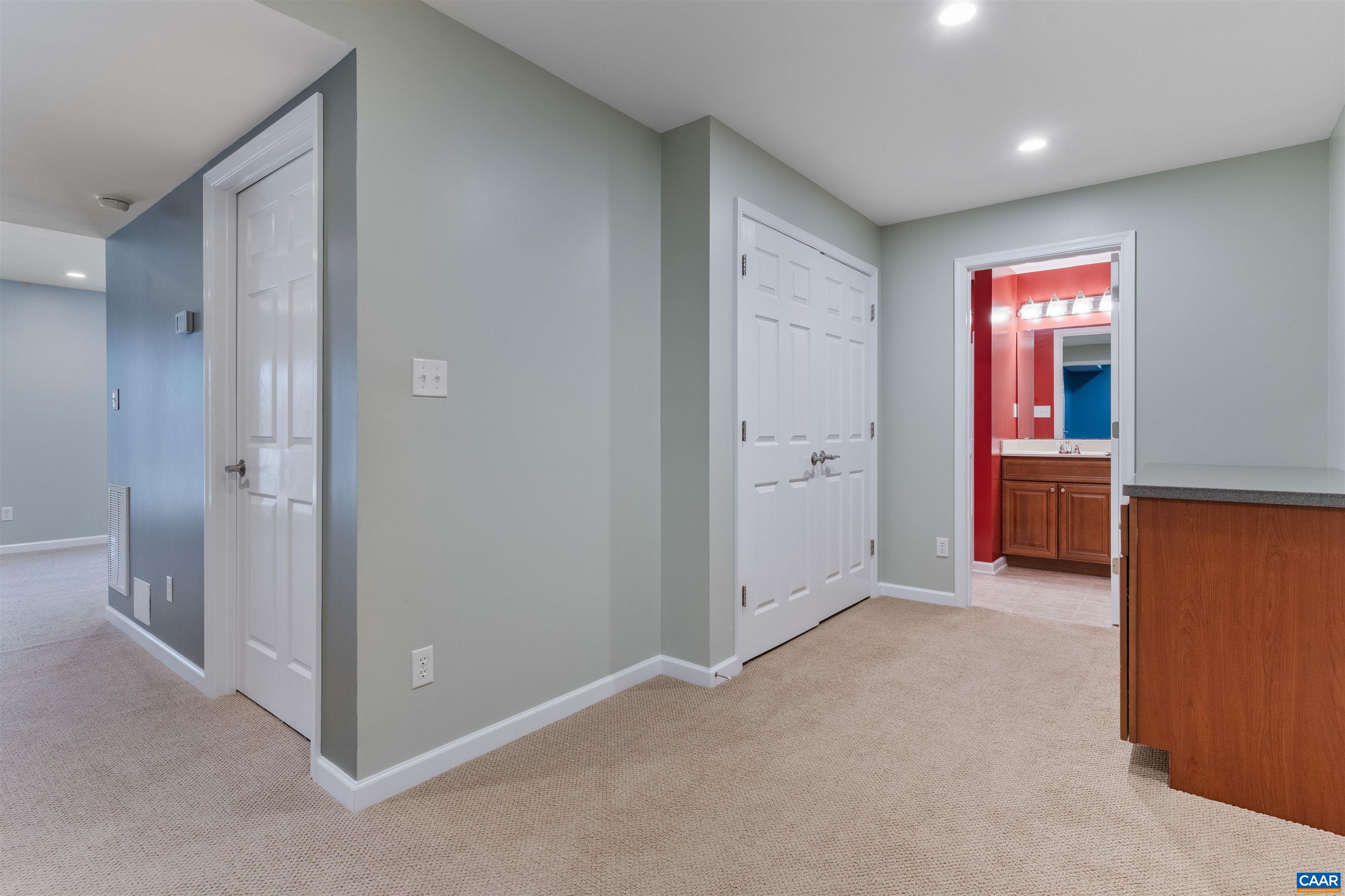 634 JEFFERSON DR