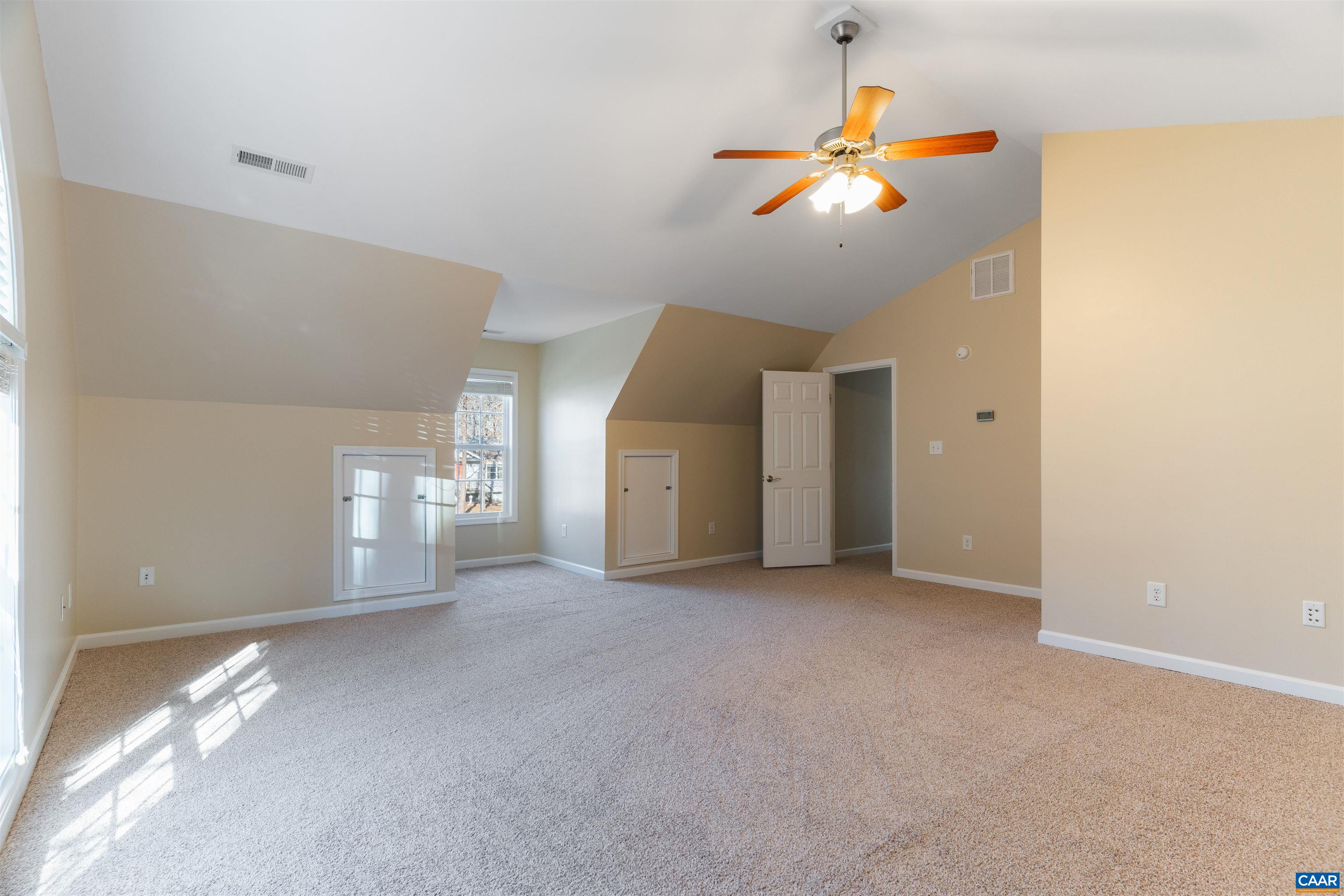 634 JEFFERSON DR