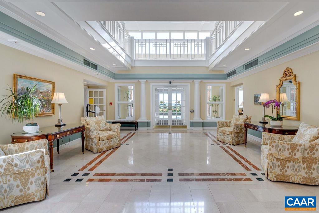 500 CRESTWOOD DR Unit: 1202