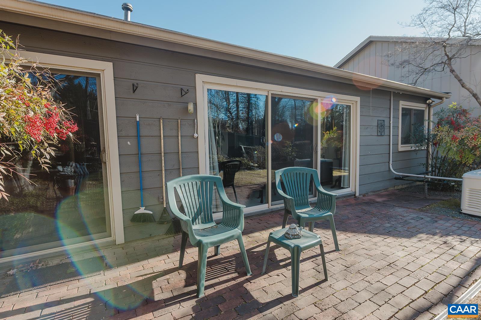 1456 MONTEREY DR