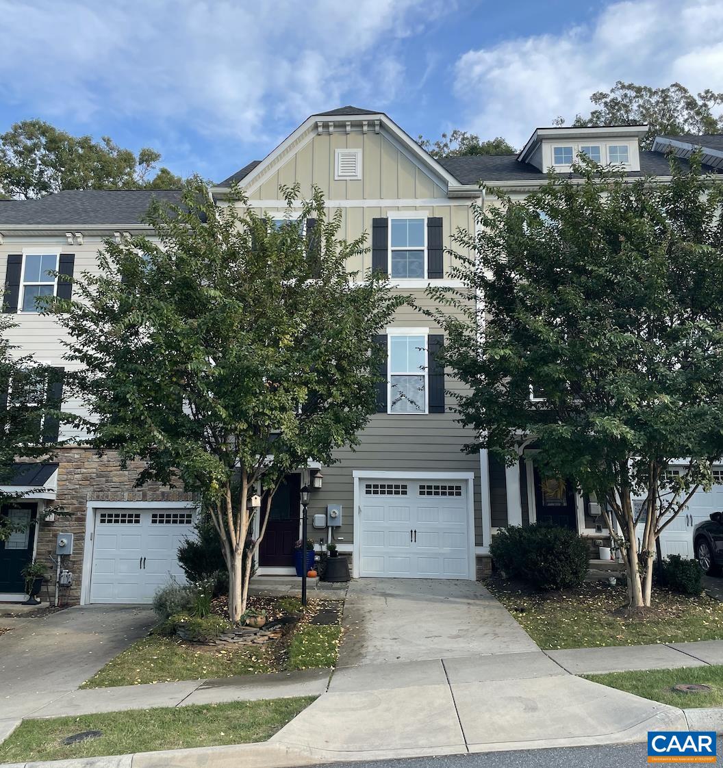 2038 BETHPAGE CT