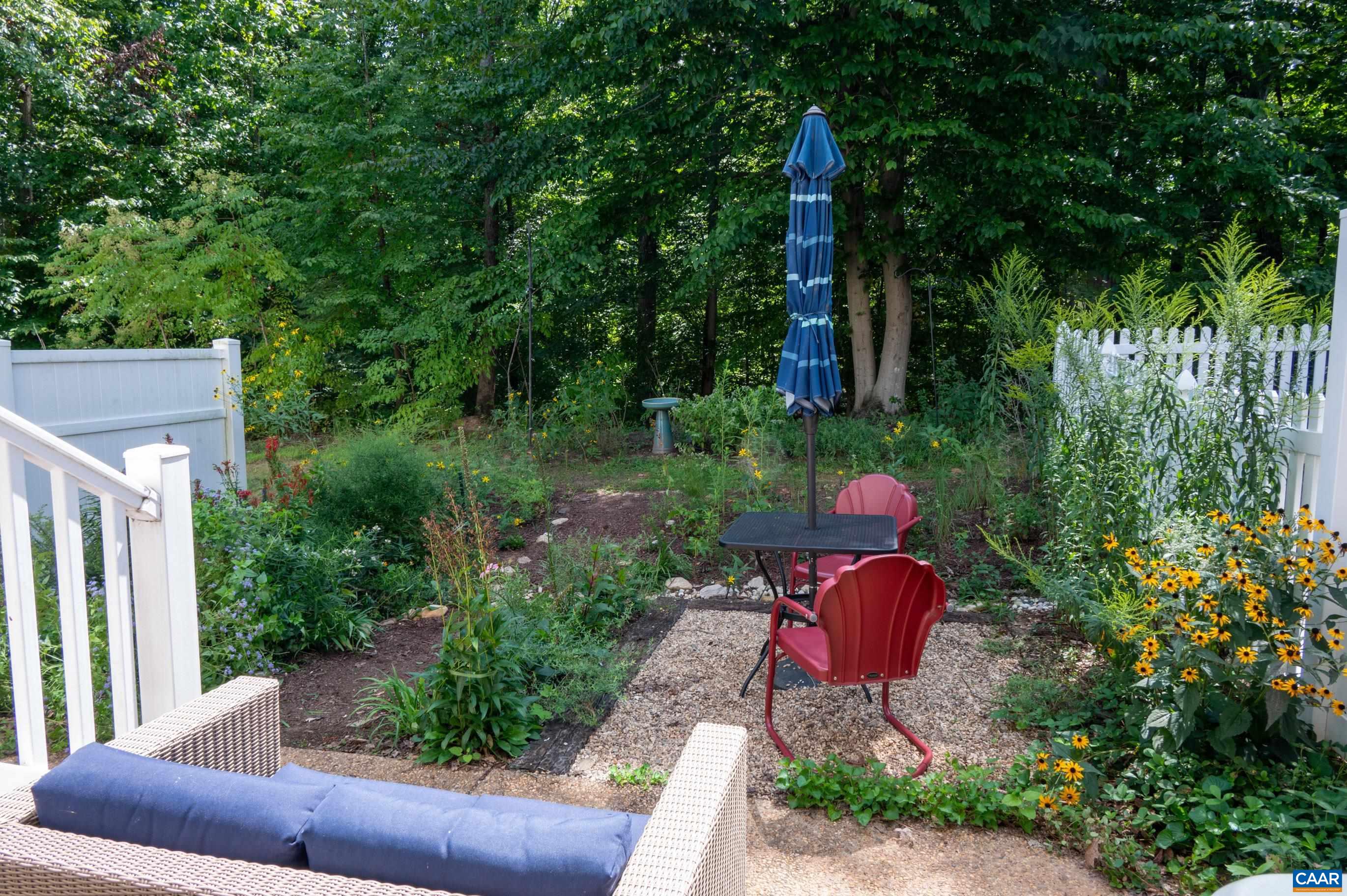 2038 BETHPAGE CT