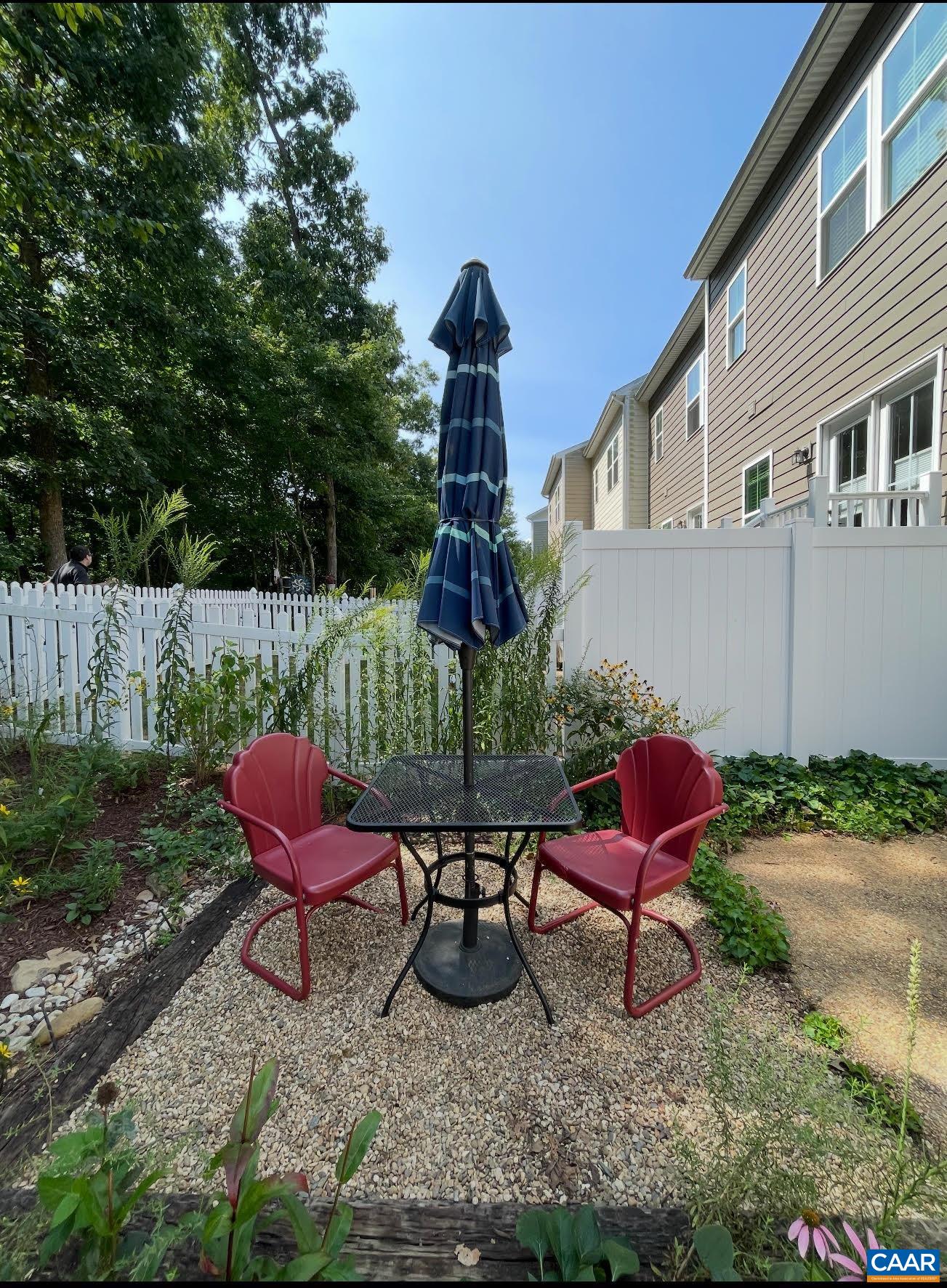 2038 BETHPAGE CT