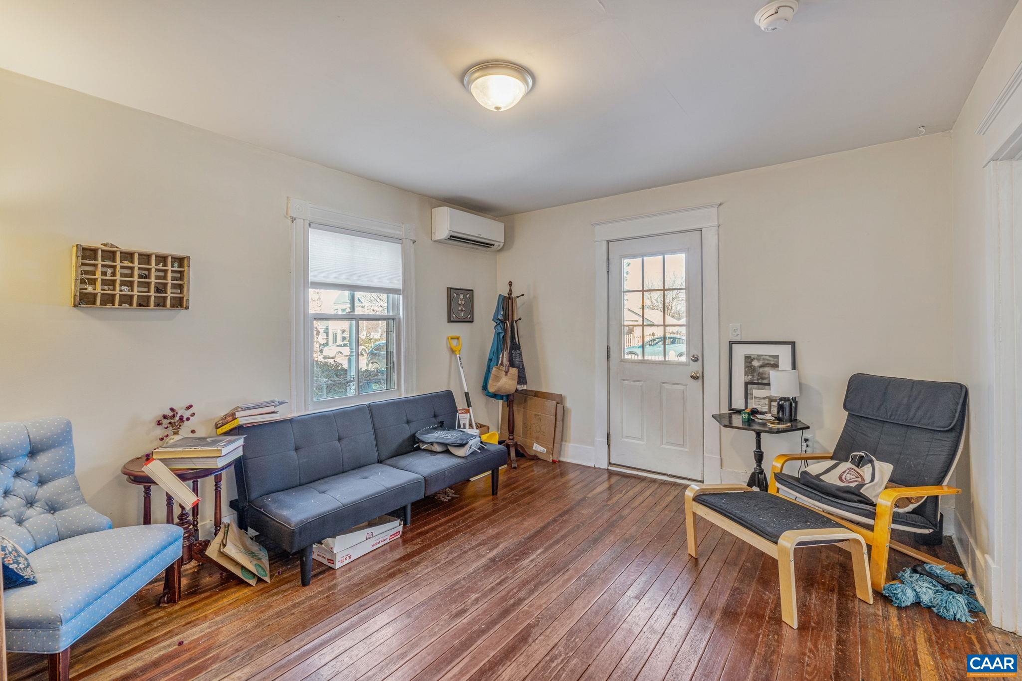 1001 AVON ST Unit: A, B, C, Garage