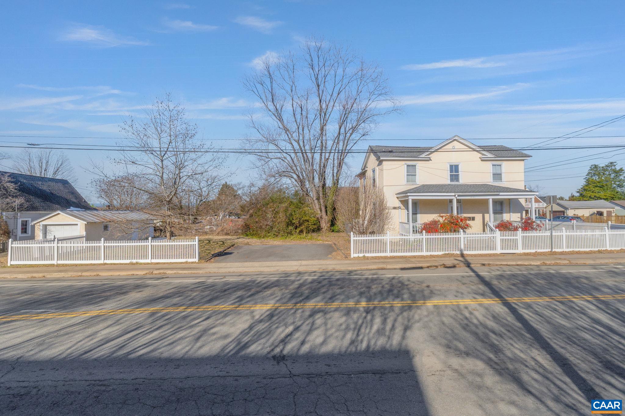 1001 AVON ST Unit: A, B, C, Garage