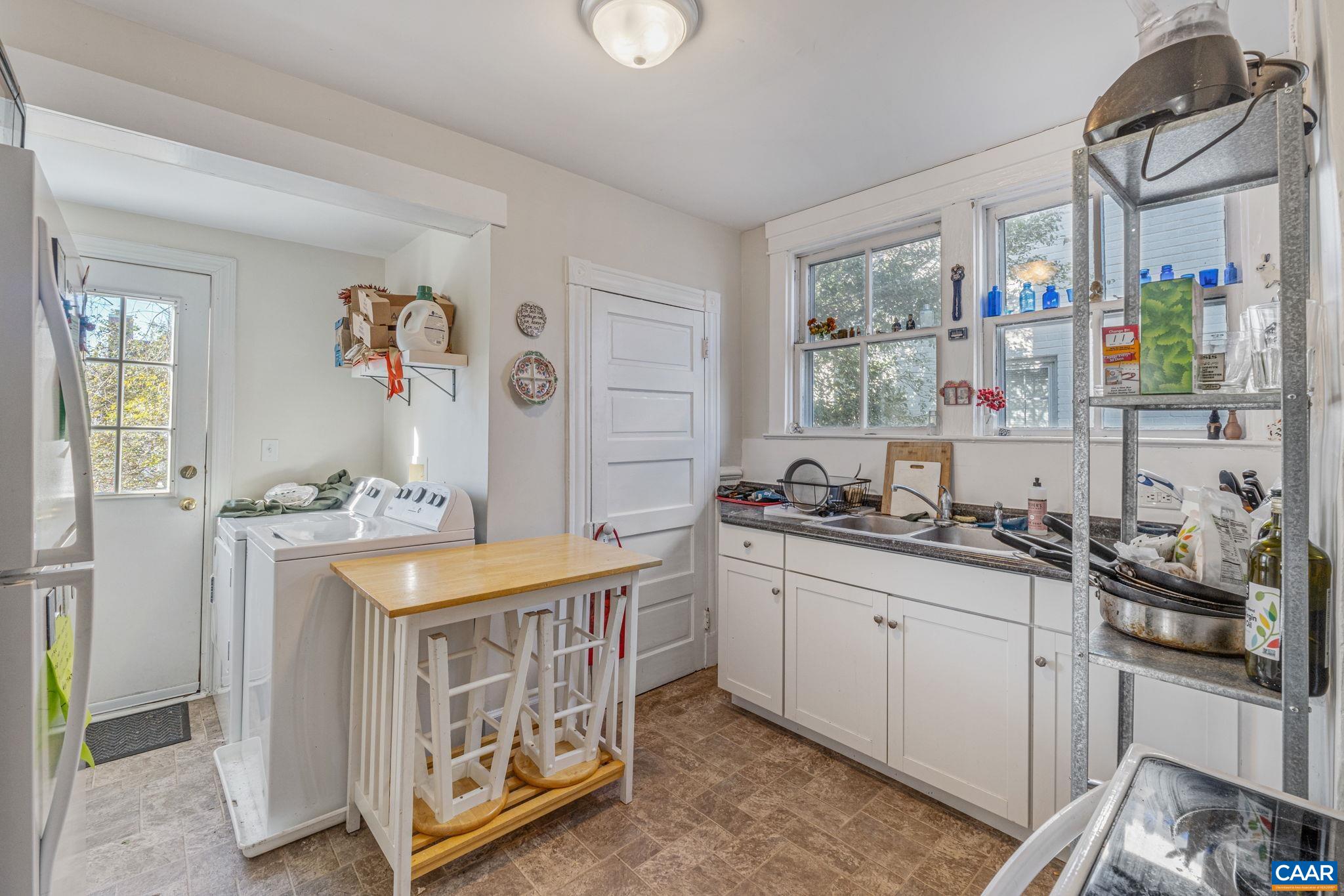 1001 AVON ST Unit: A, B, C, Garage