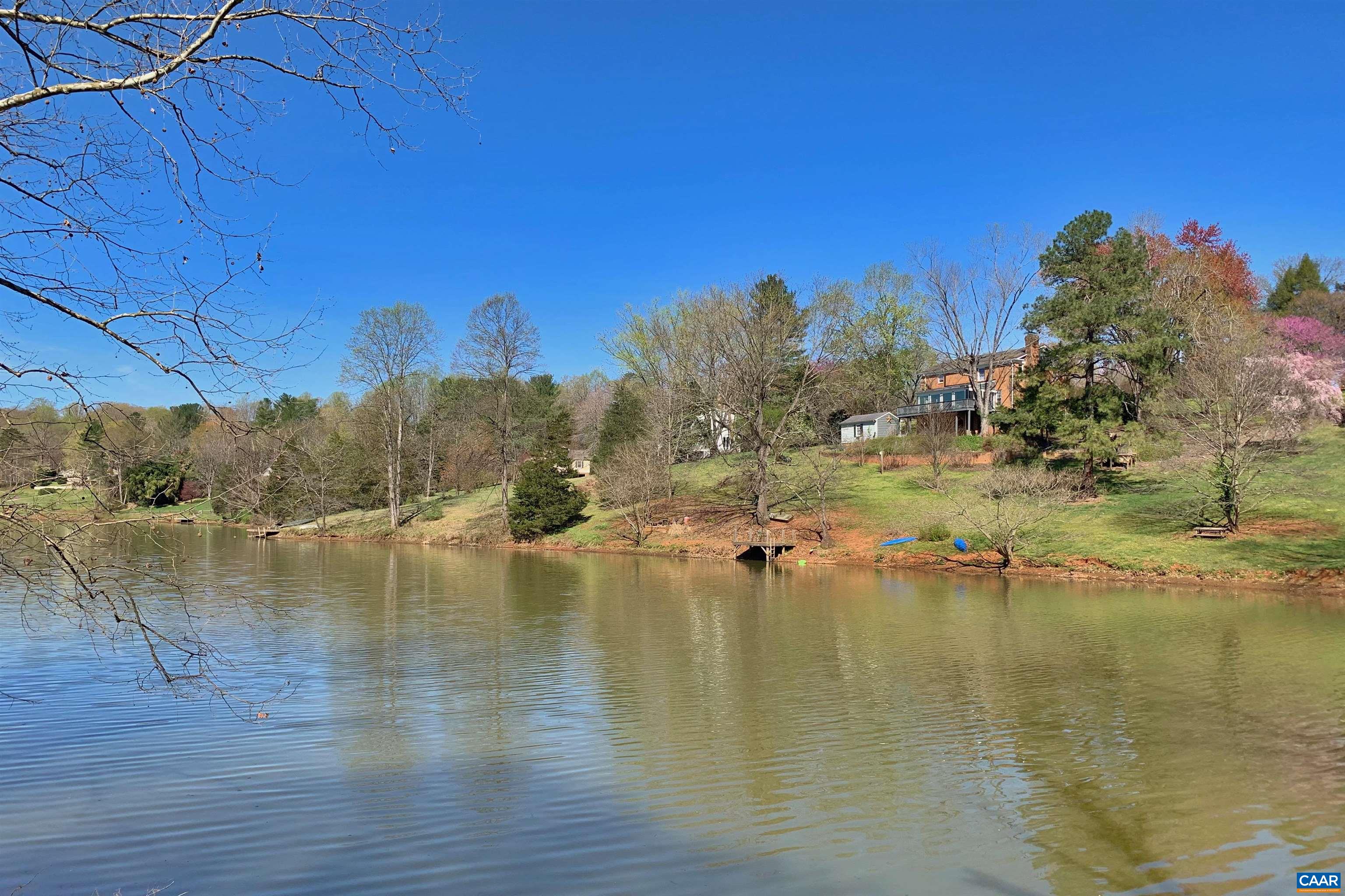 935 EMERSON DR