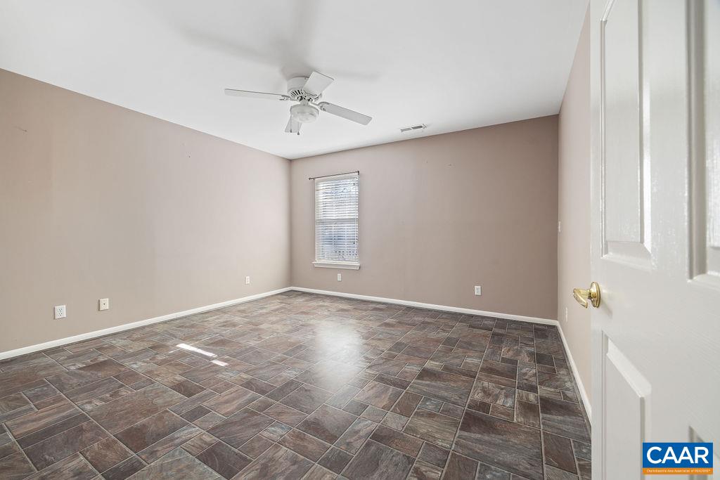 1314 SYCAMORE CT