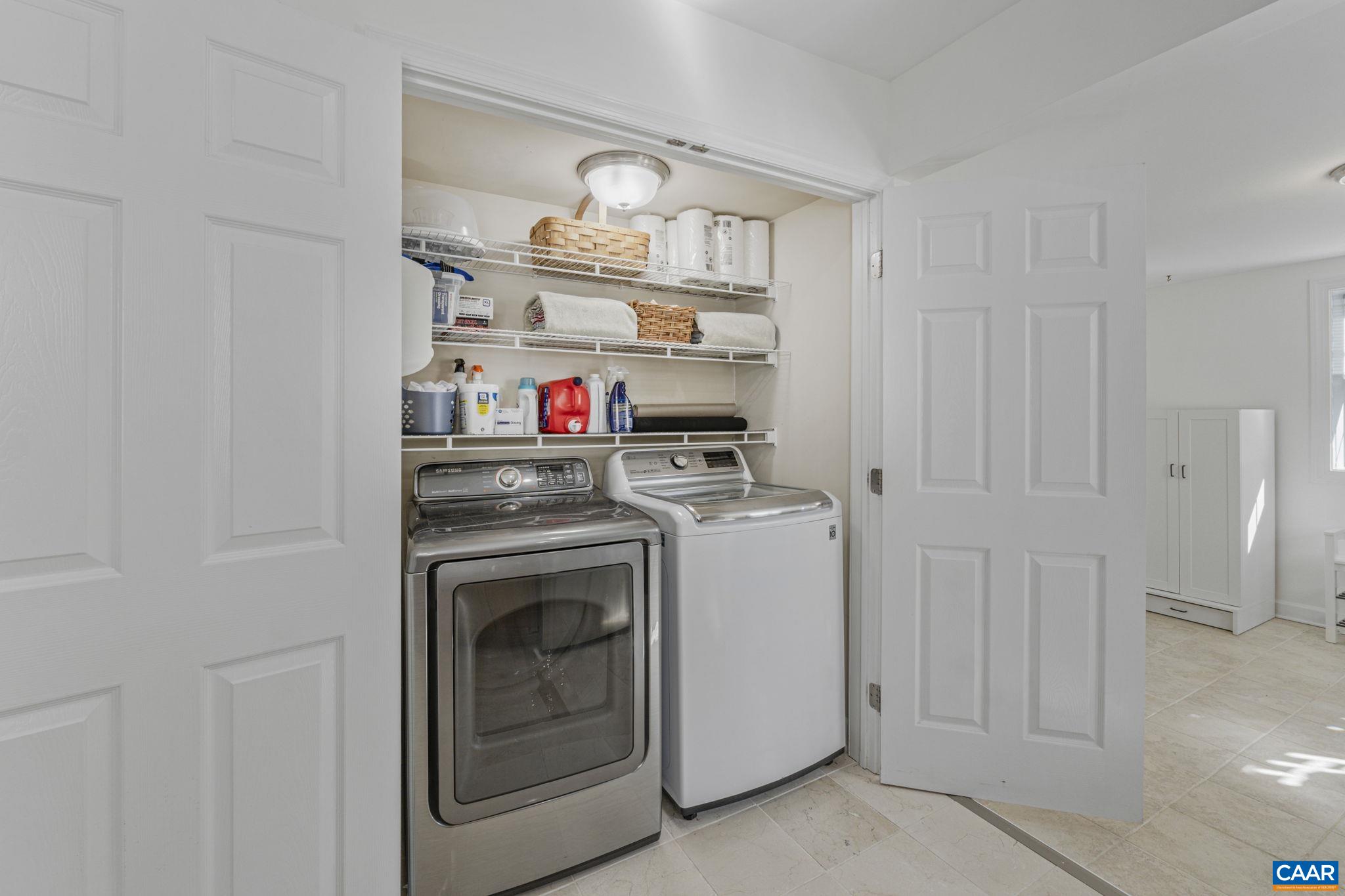 907 PAGE ST