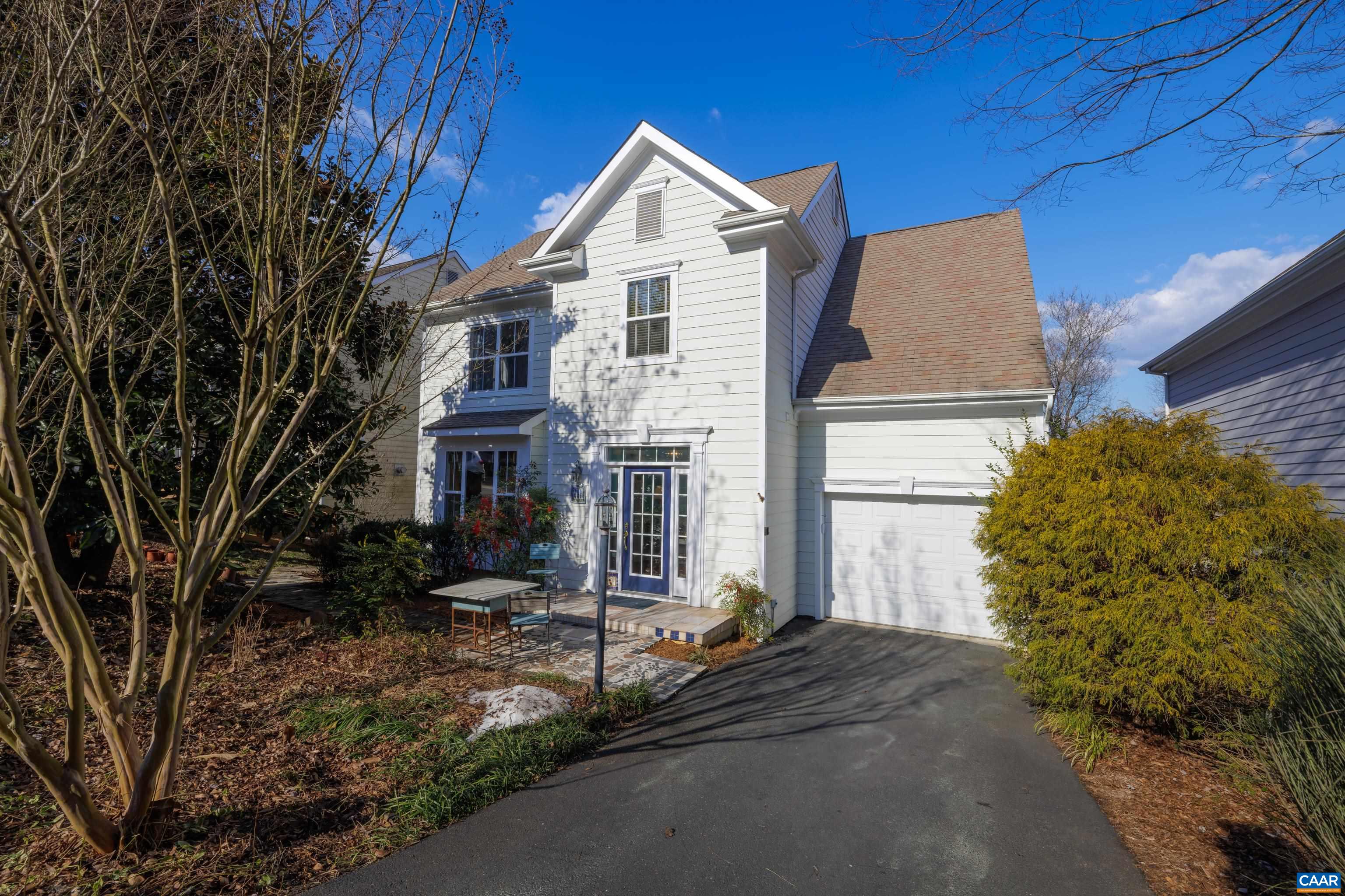 1111 SAINT CHARLES CT