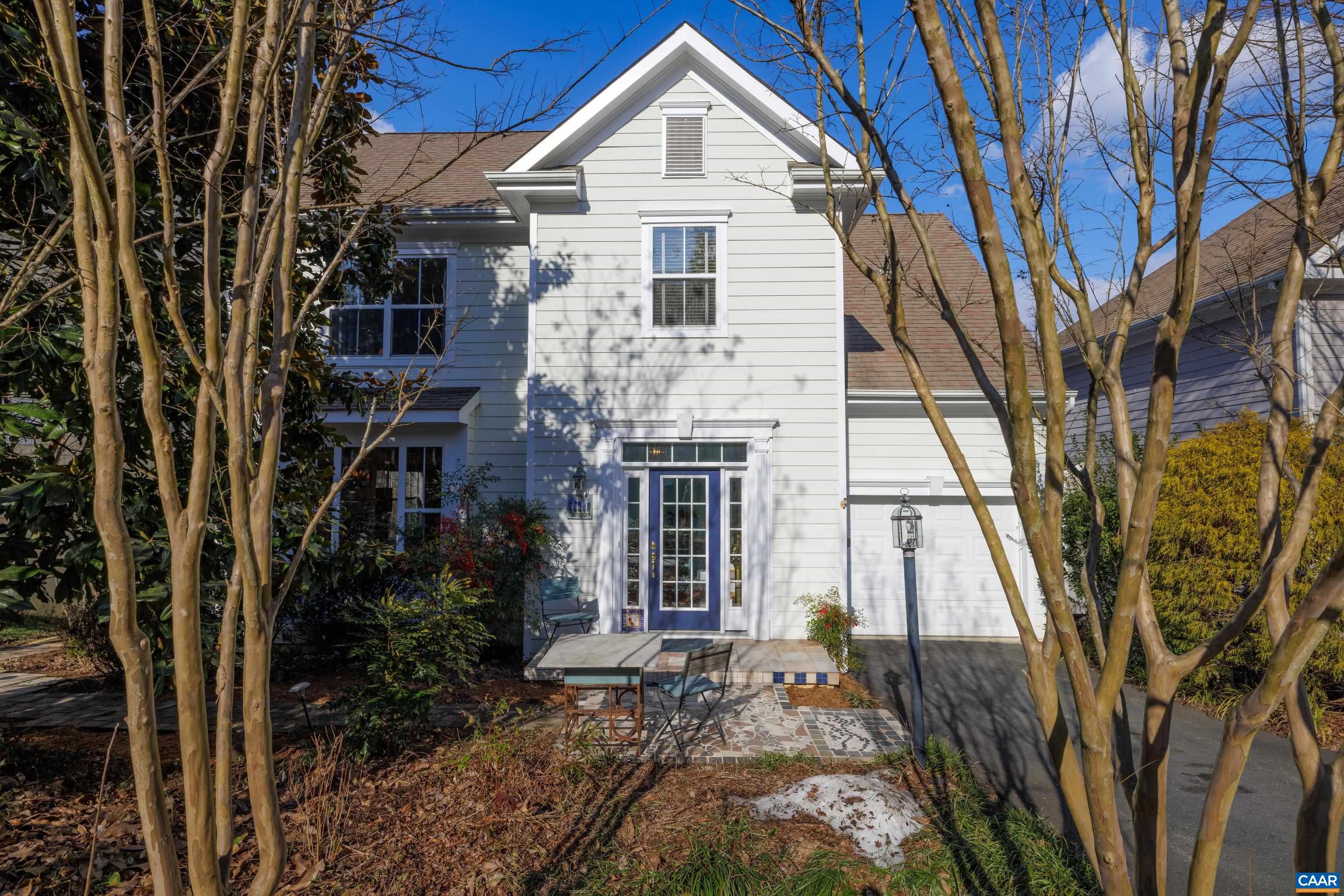 1111 SAINT CHARLES CT