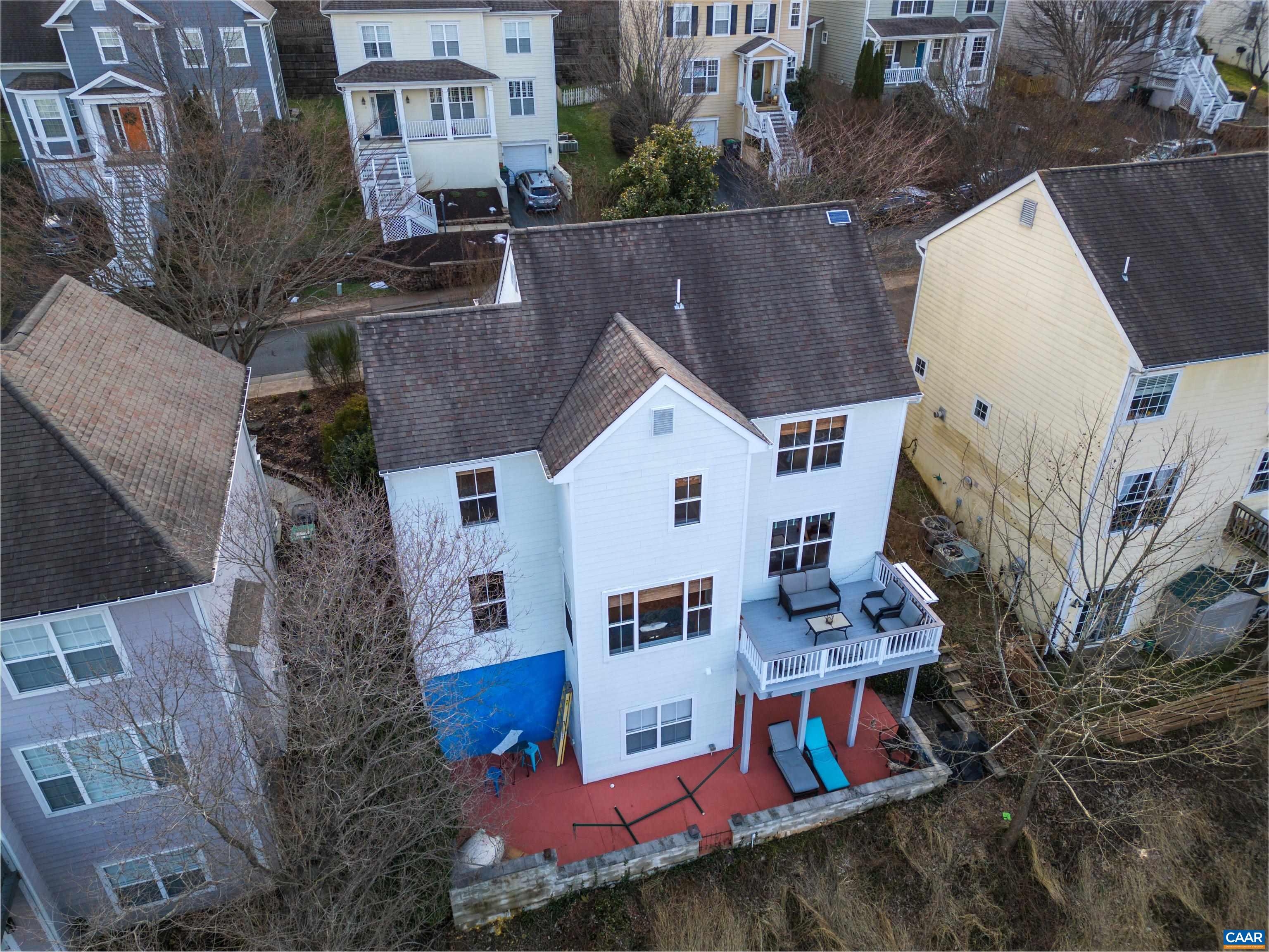 1111 SAINT CHARLES CT