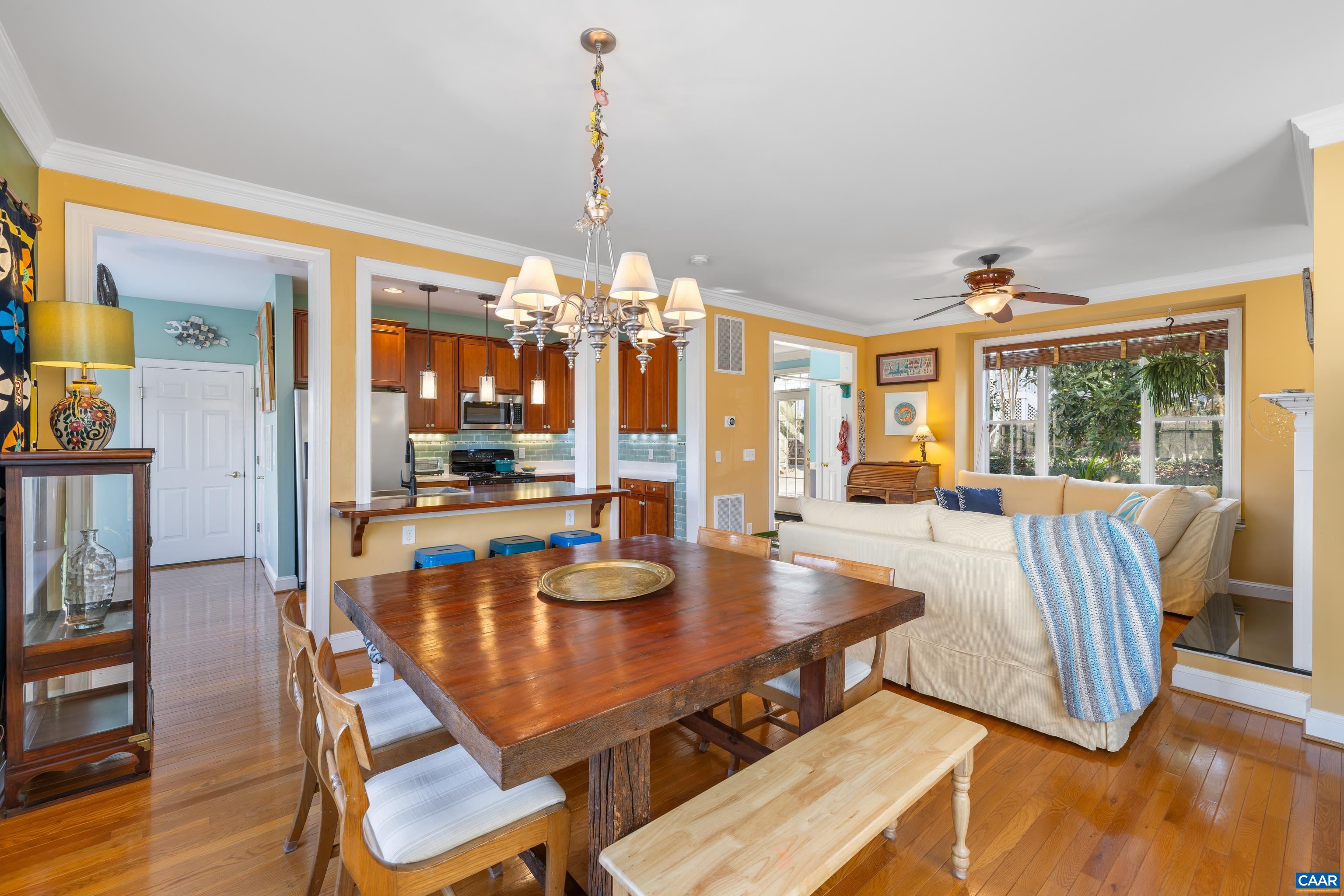 1111 SAINT CHARLES CT