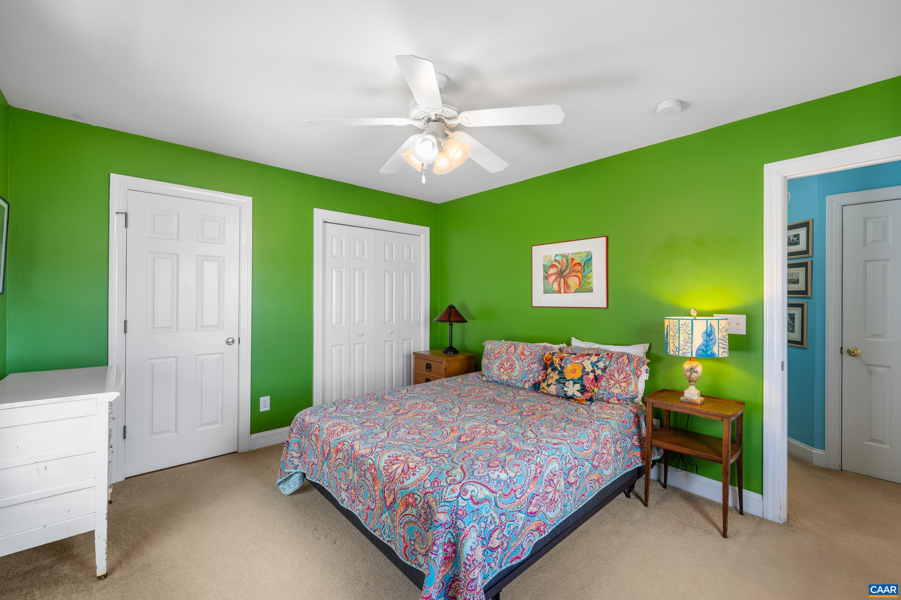 1111 SAINT CHARLES CT