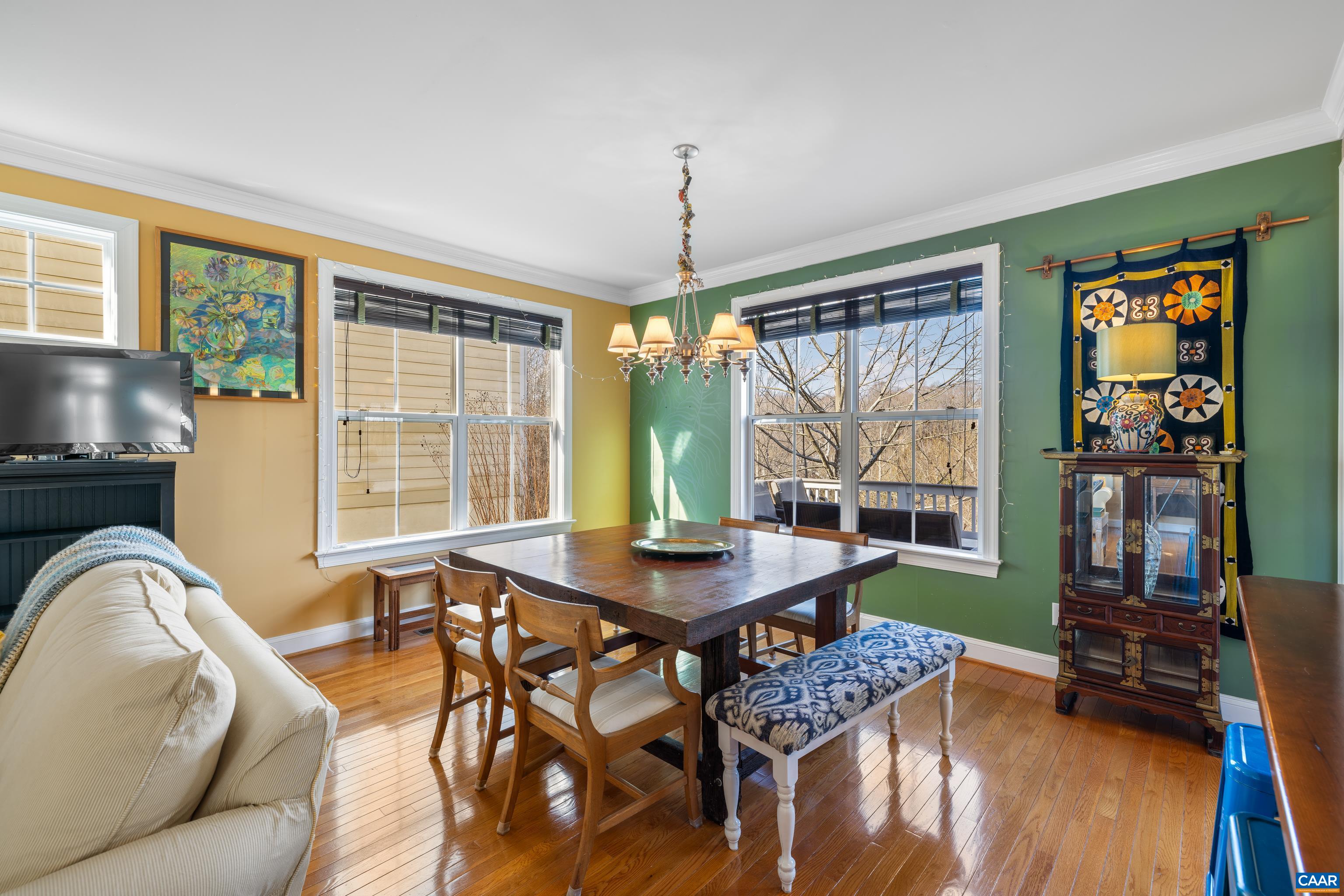 1111 SAINT CHARLES CT
