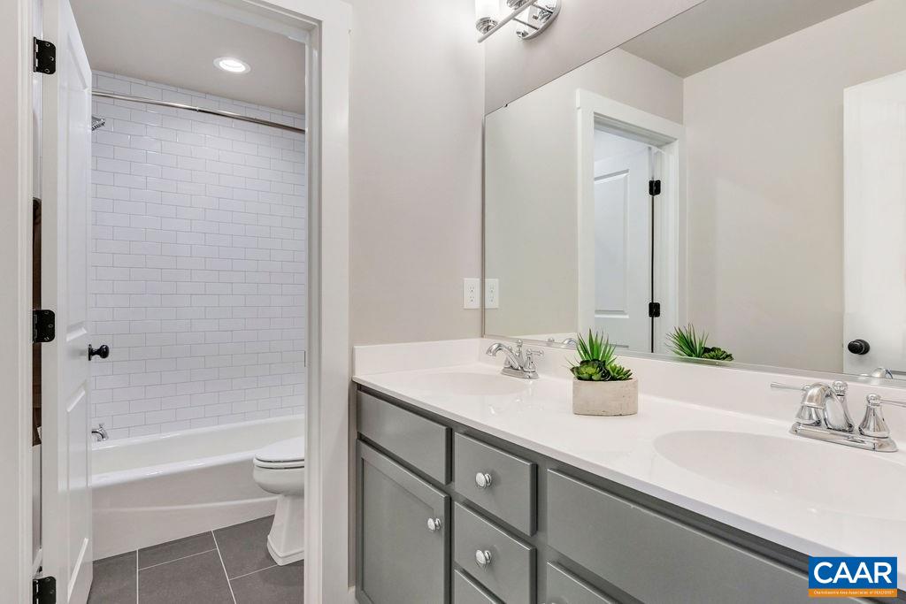 120 AGATHA RIDGE LN Unit: B