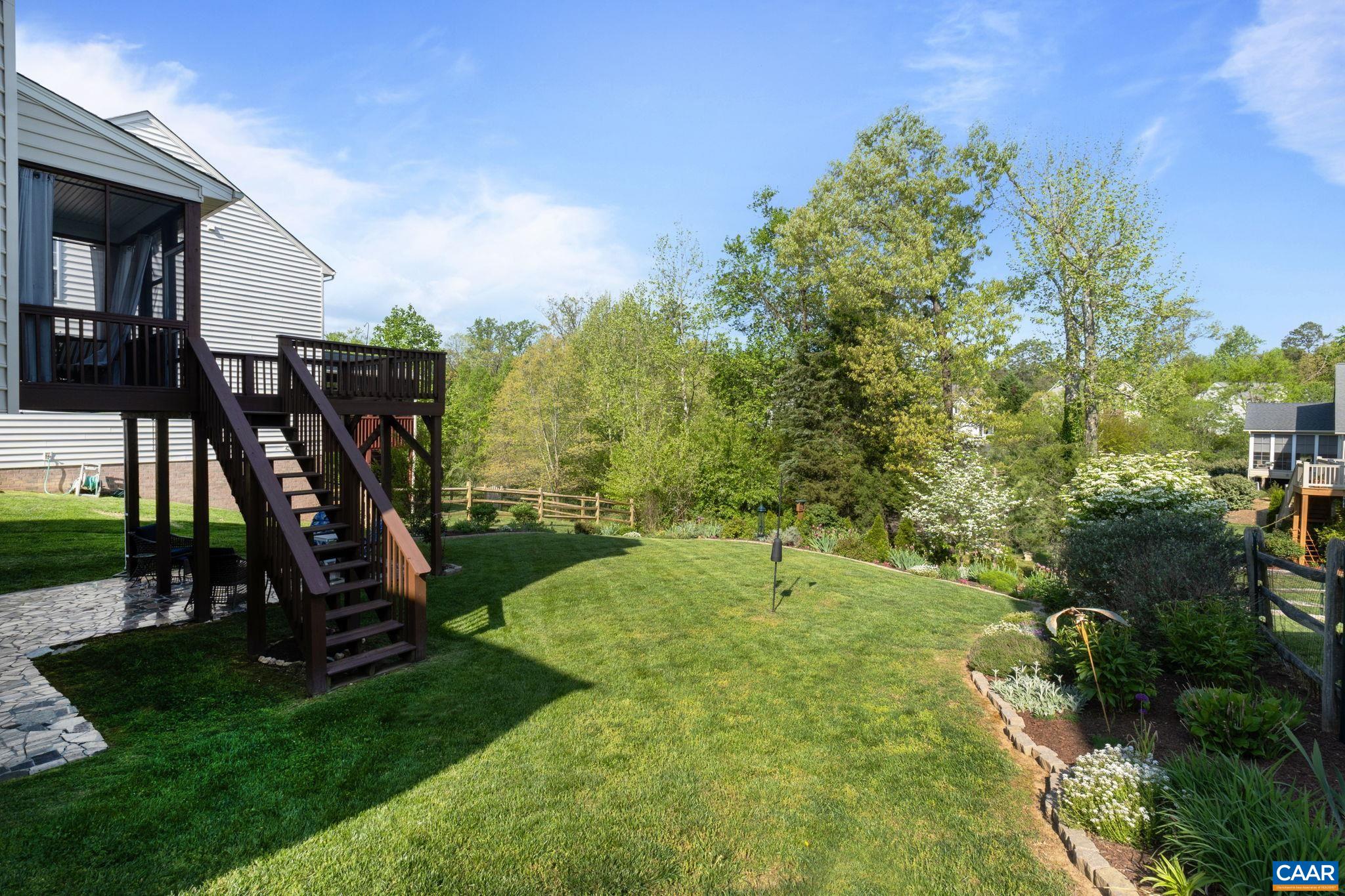 369 BAYBERRY WAY