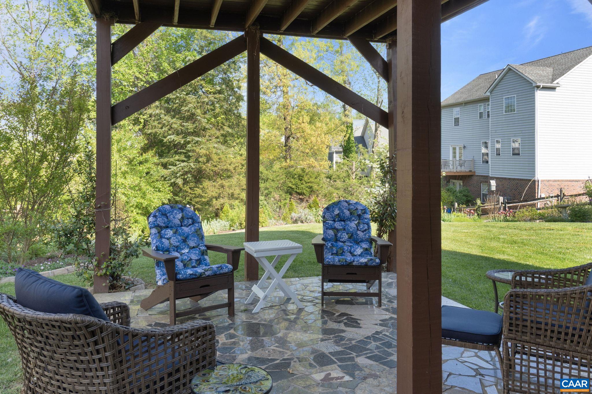 369 BAYBERRY WAY