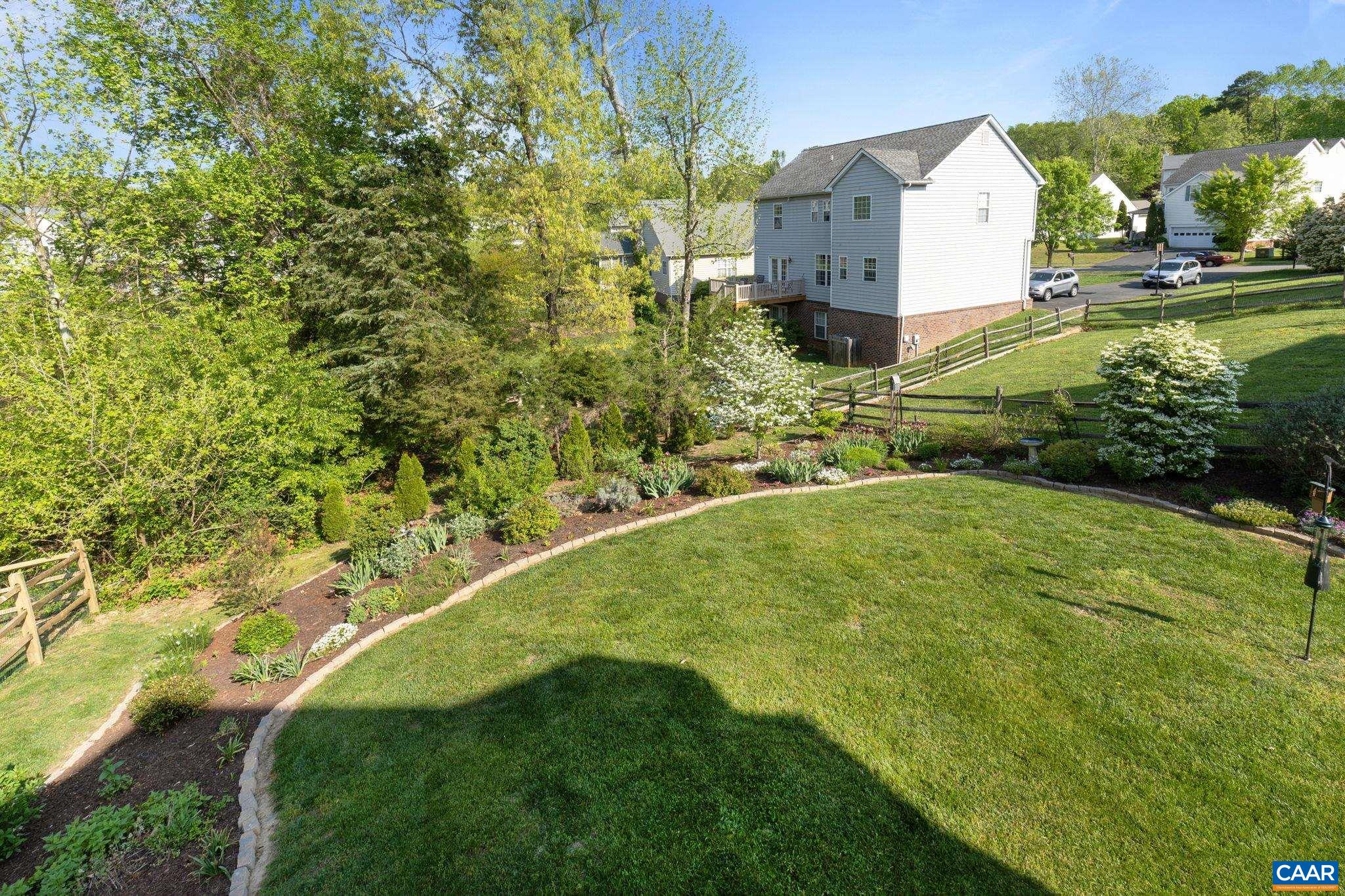 369 BAYBERRY WAY