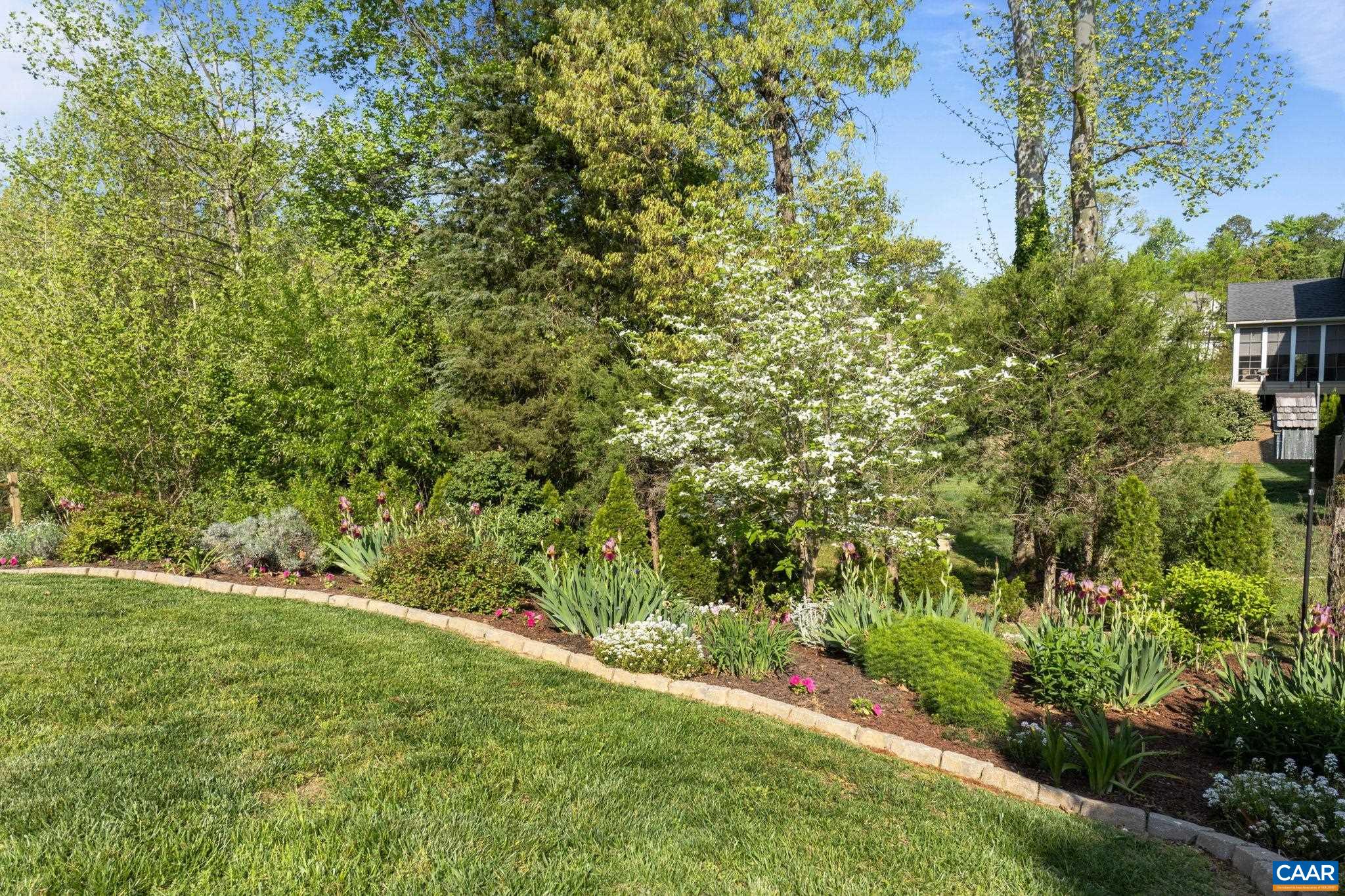 369 BAYBERRY WAY