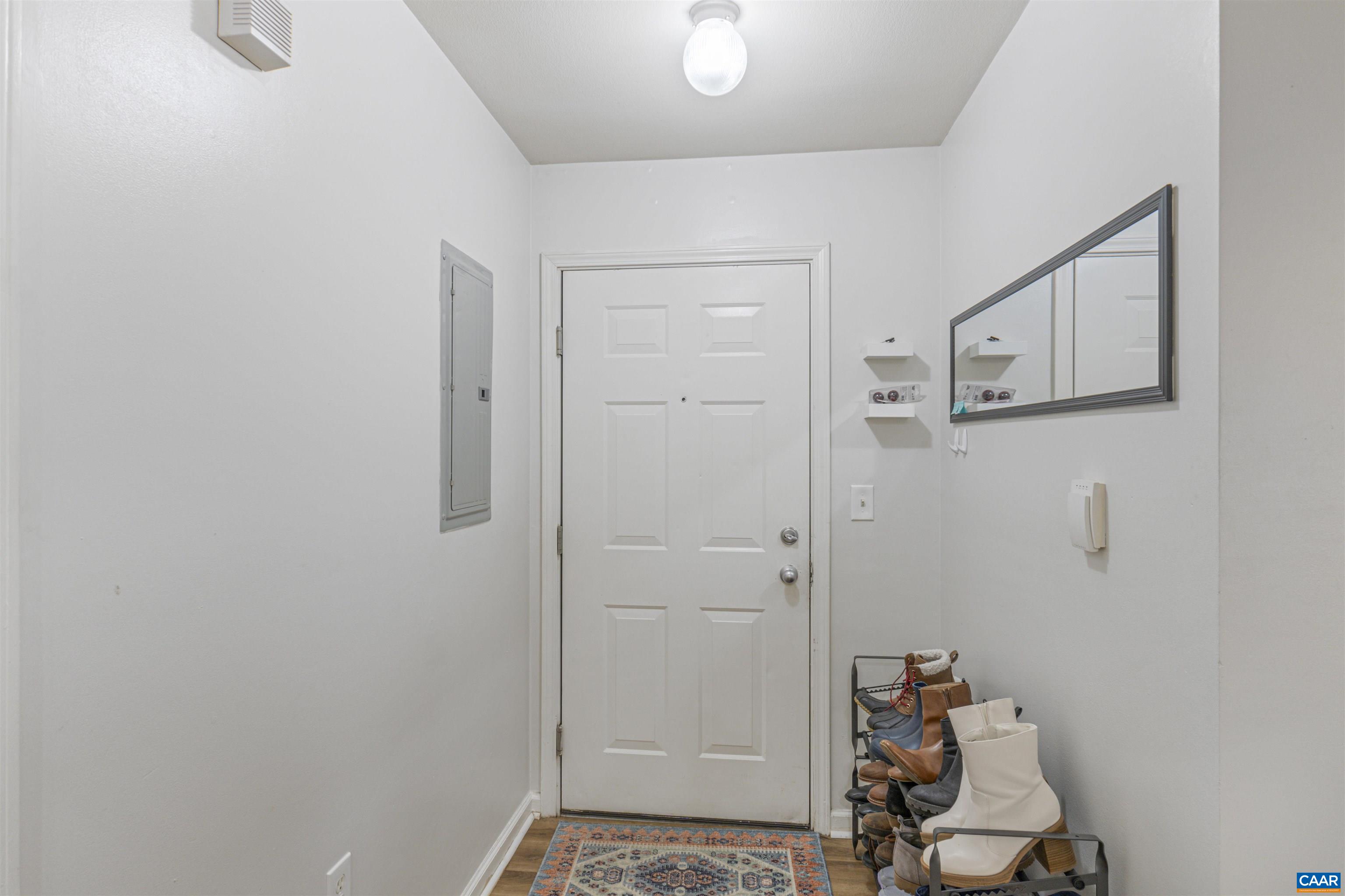 235 YELLOWSTONE DR Unit: 103