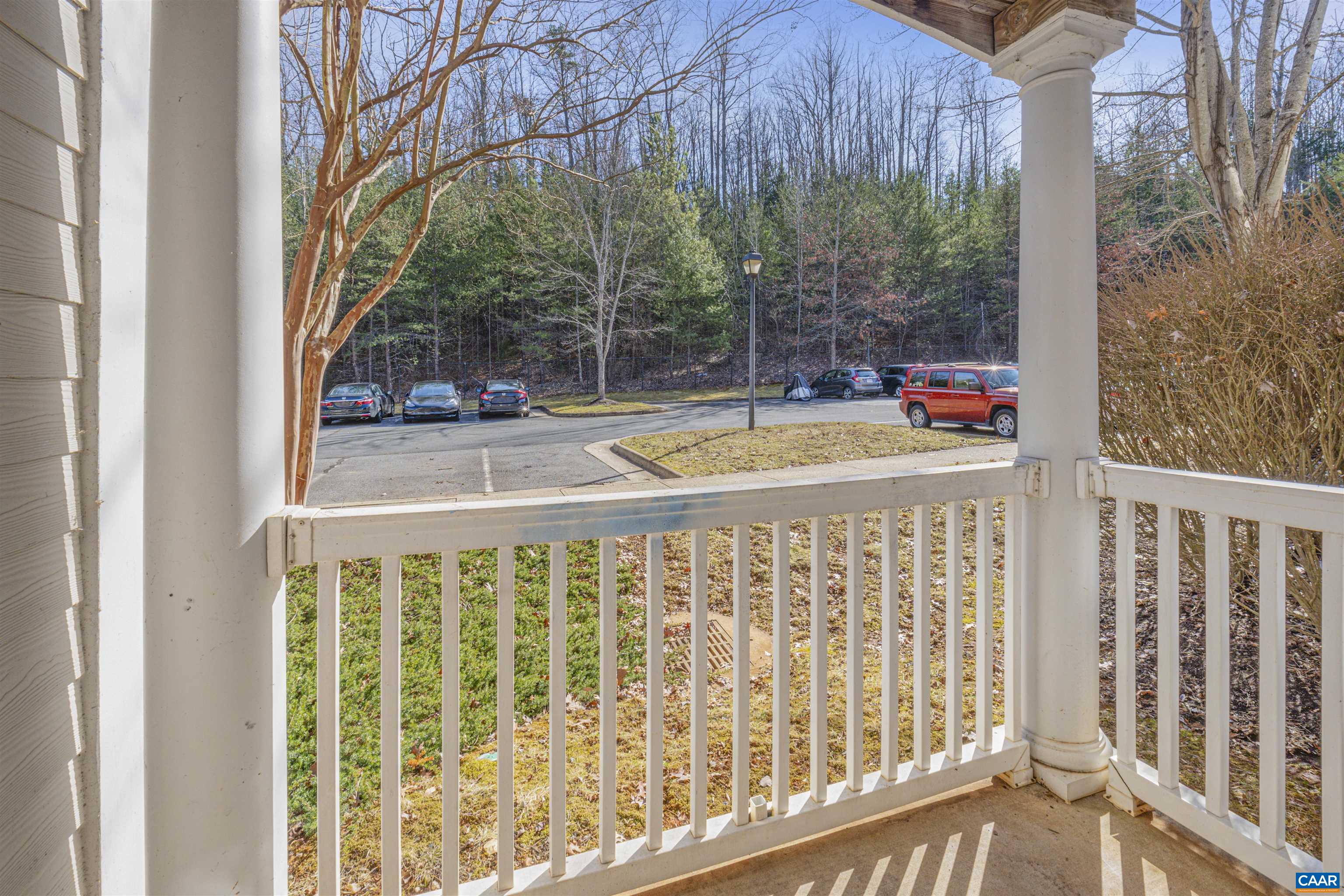 235 YELLOWSTONE DR Unit: 103