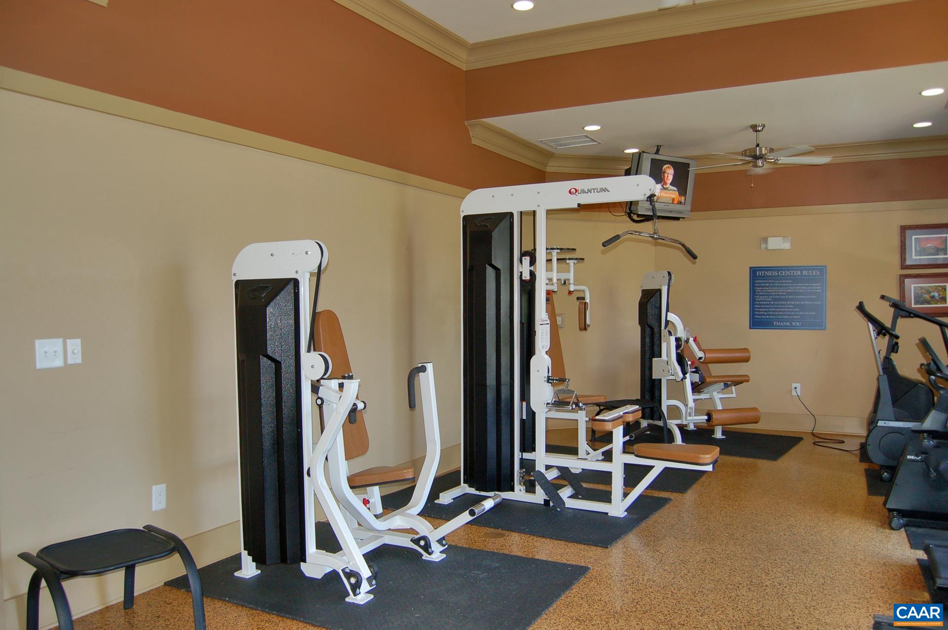 235 YELLOWSTONE DR Unit: 103
