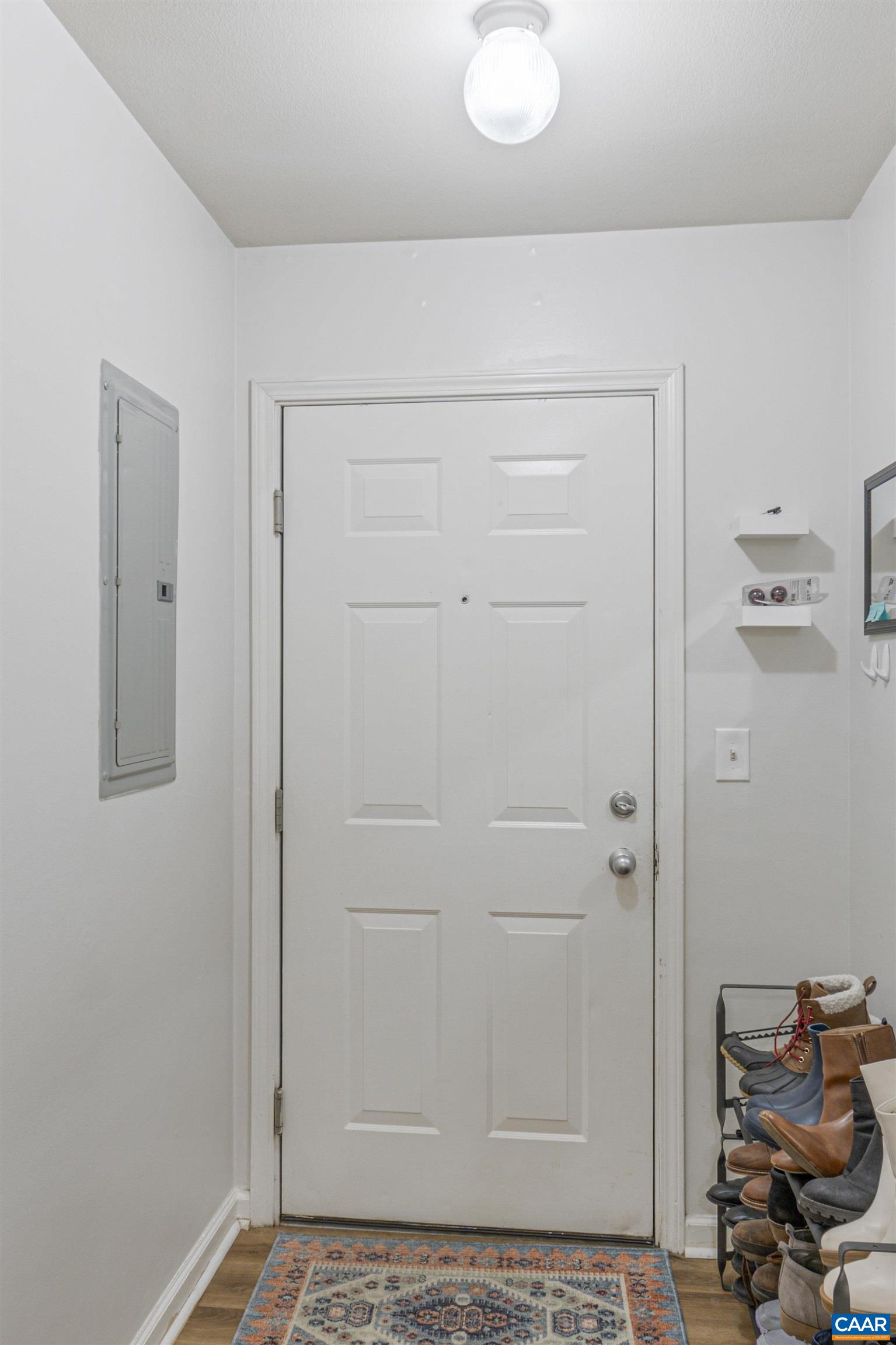 235 YELLOWSTONE DR Unit: 103