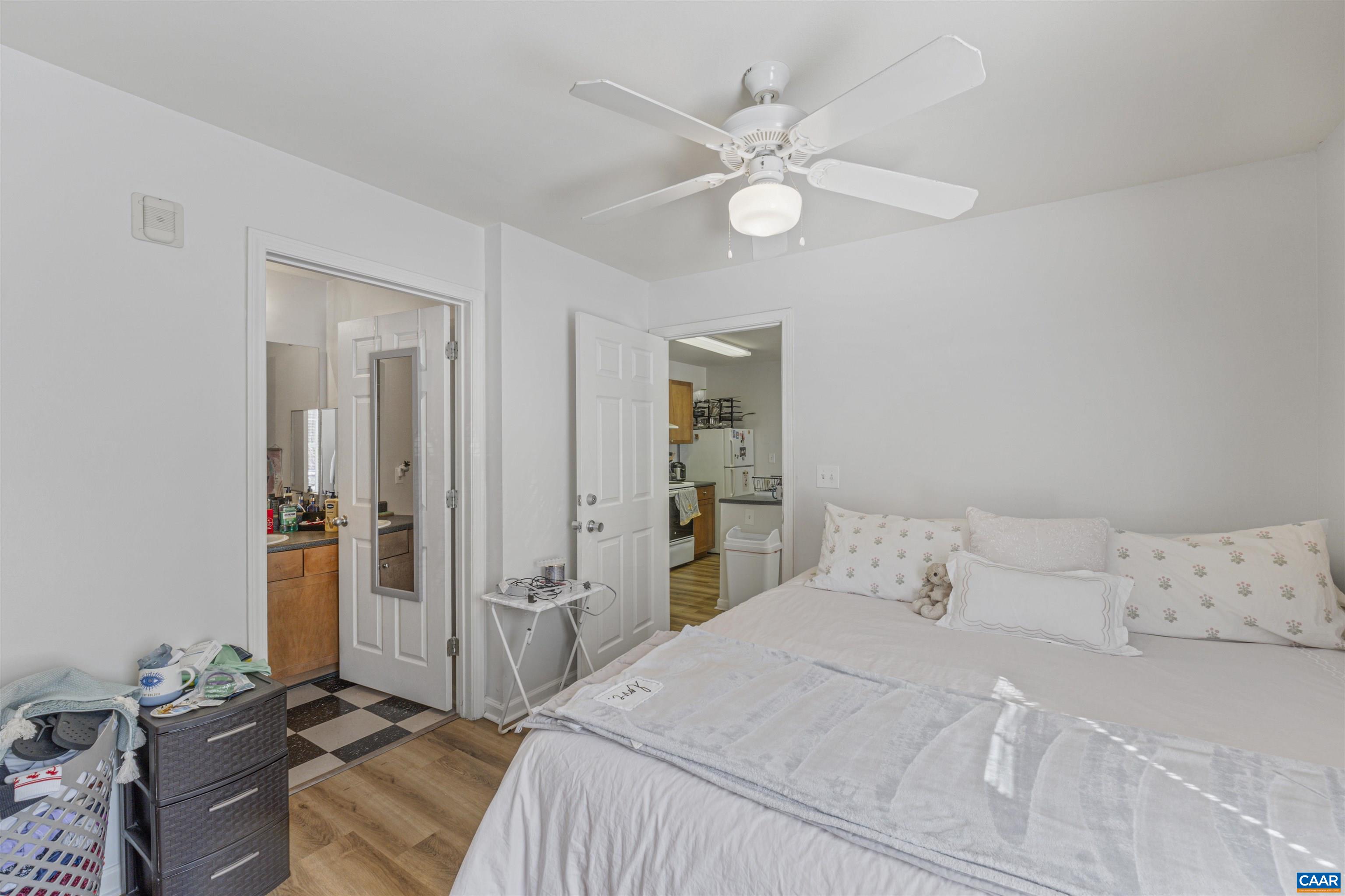 235 YELLOWSTONE DR Unit: 103