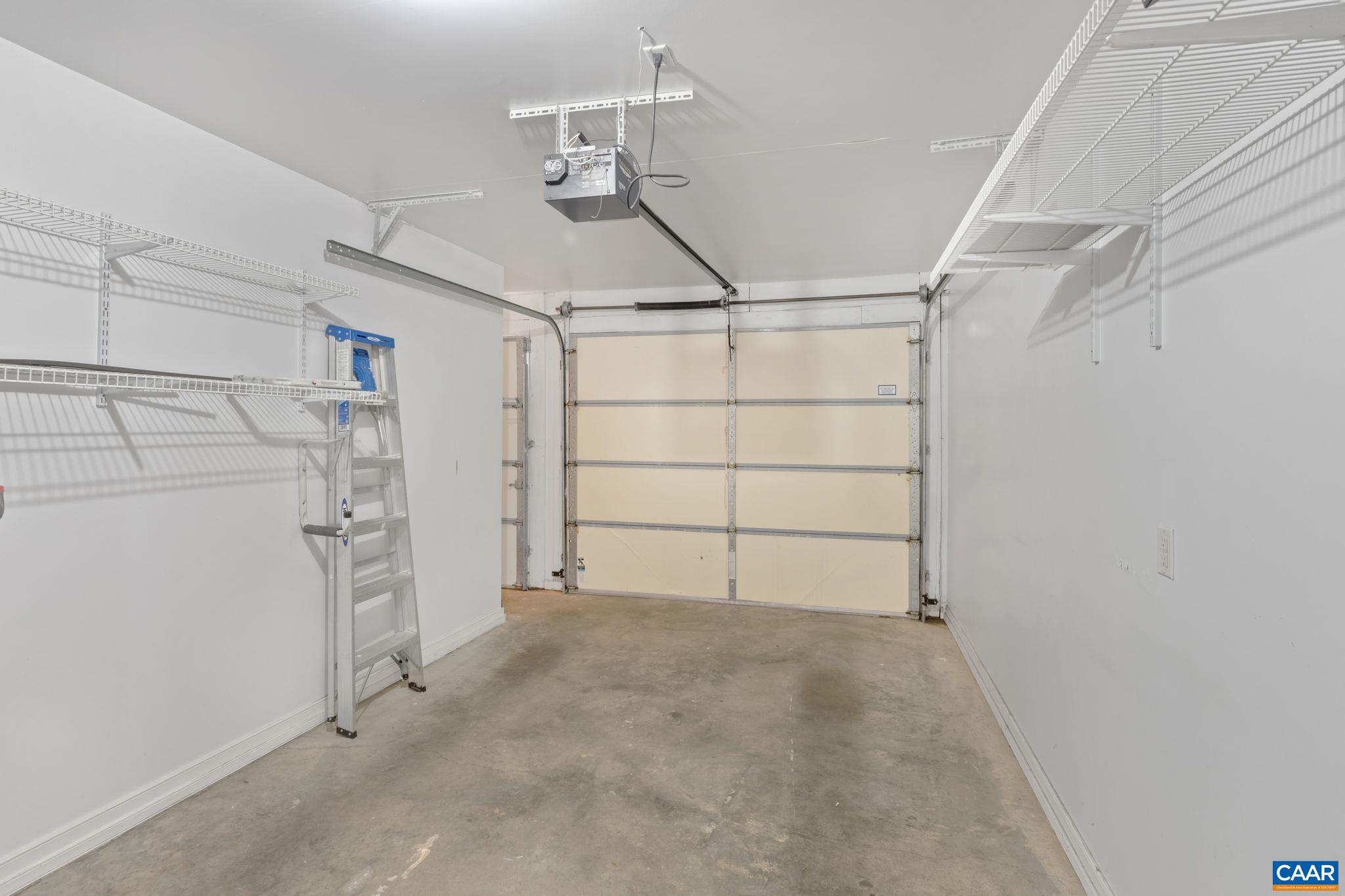 1168 COURTYARD DR