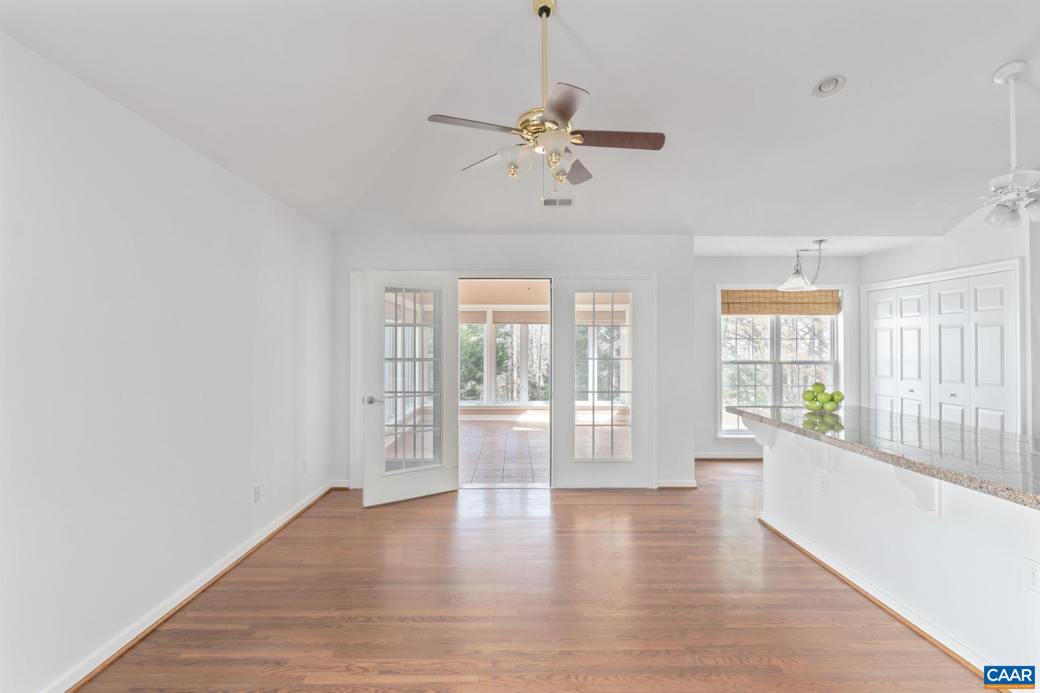1168 COURTYARD DR