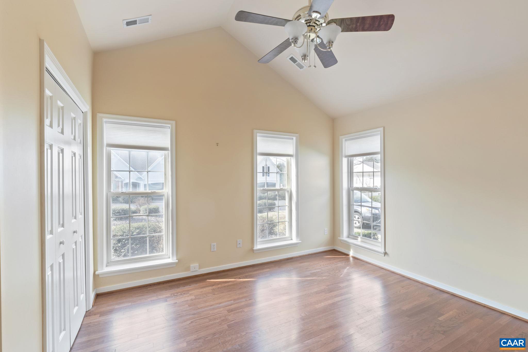 1168 COURTYARD DR