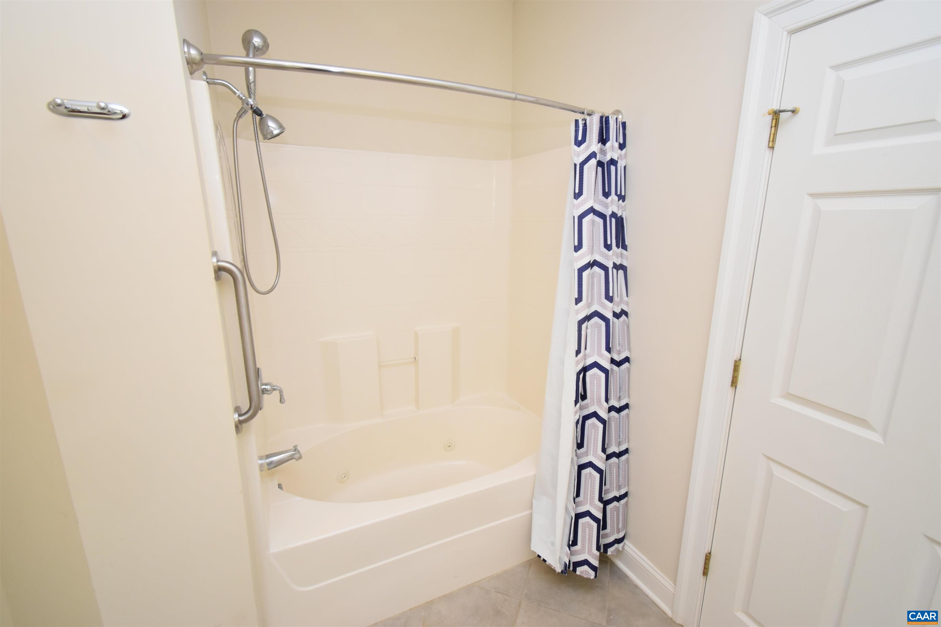 1052 GLENWOOD STATION LN Unit: 104