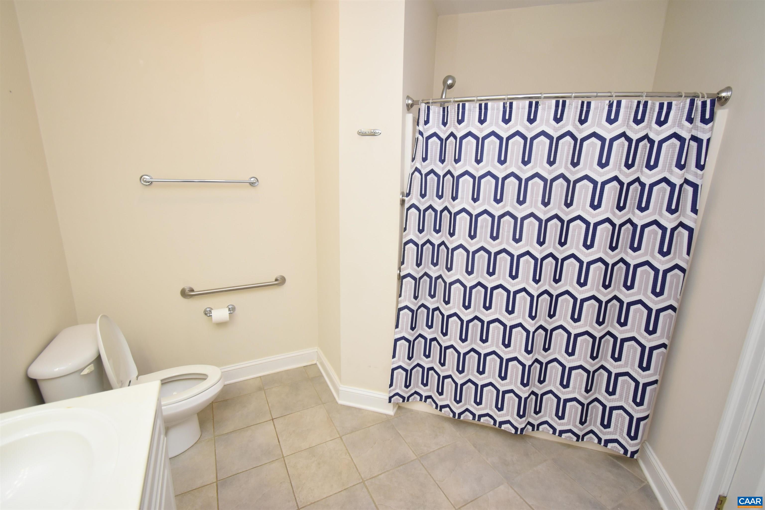 1052 GLENWOOD STATION LN Unit: 104