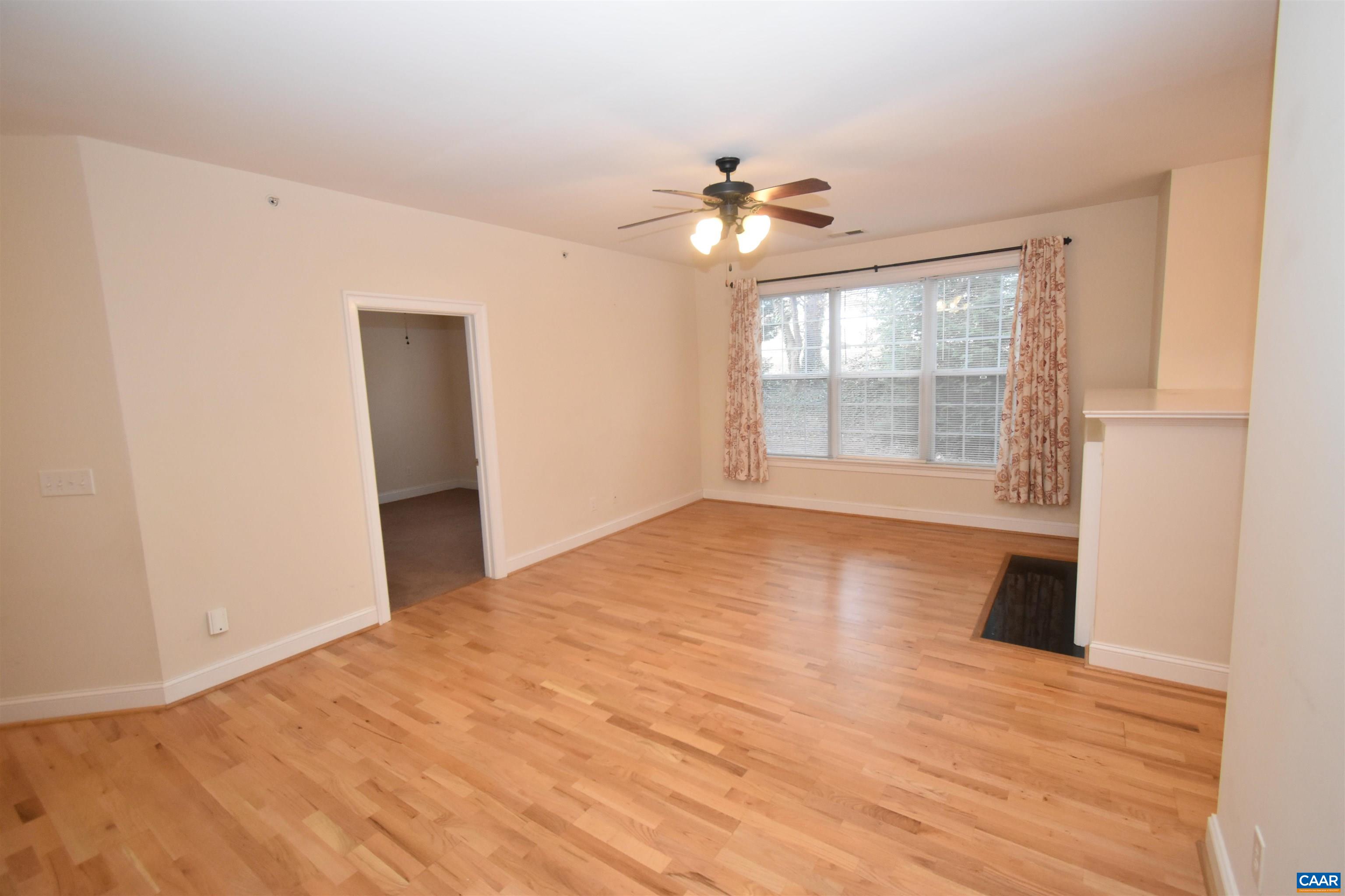 1052 GLENWOOD STATION LN Unit: 104