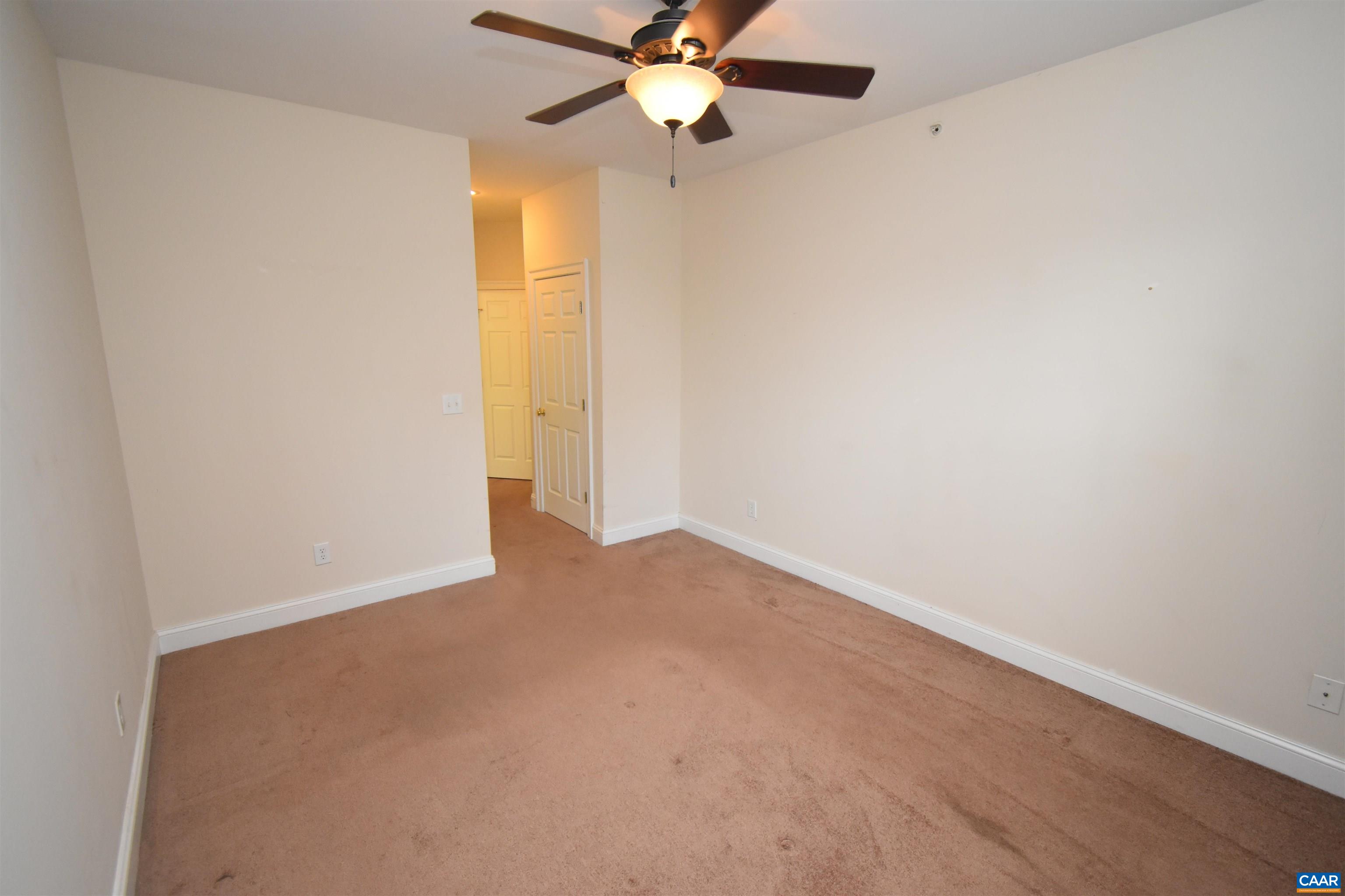 1052 GLENWOOD STATION LN Unit: 104