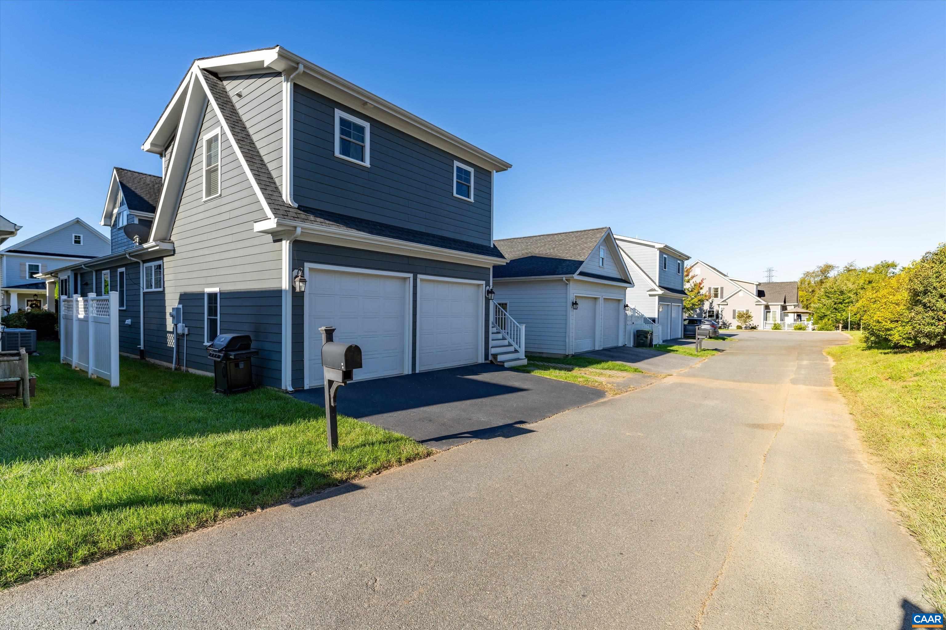 1617 RIVERWALK CROSSING