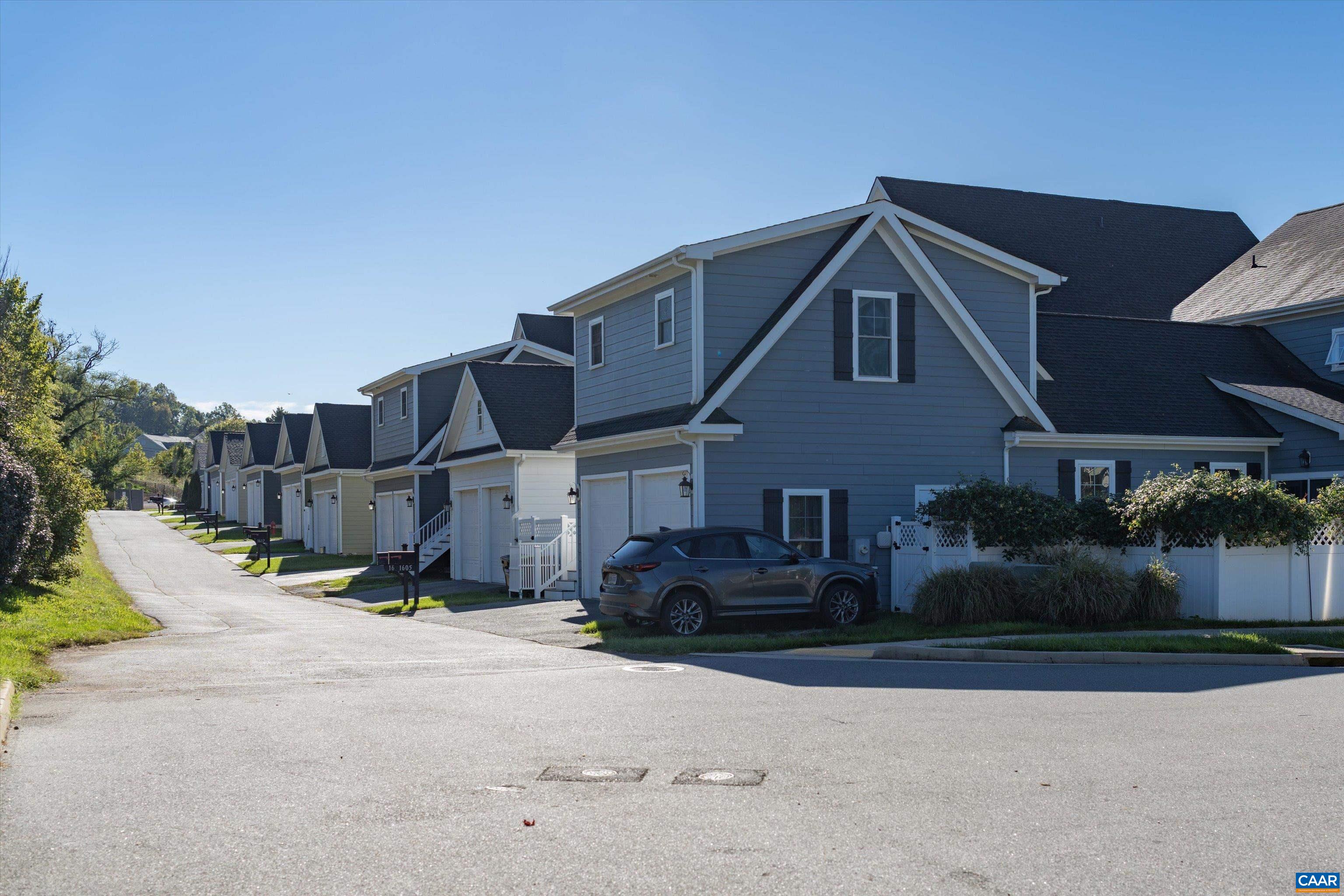 1617 RIVERWALK CROSSING