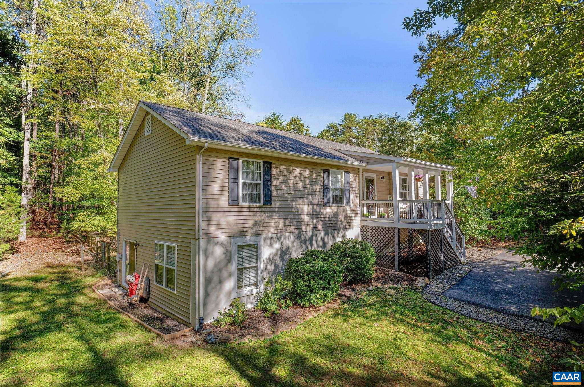 695 JEFFERSON DR