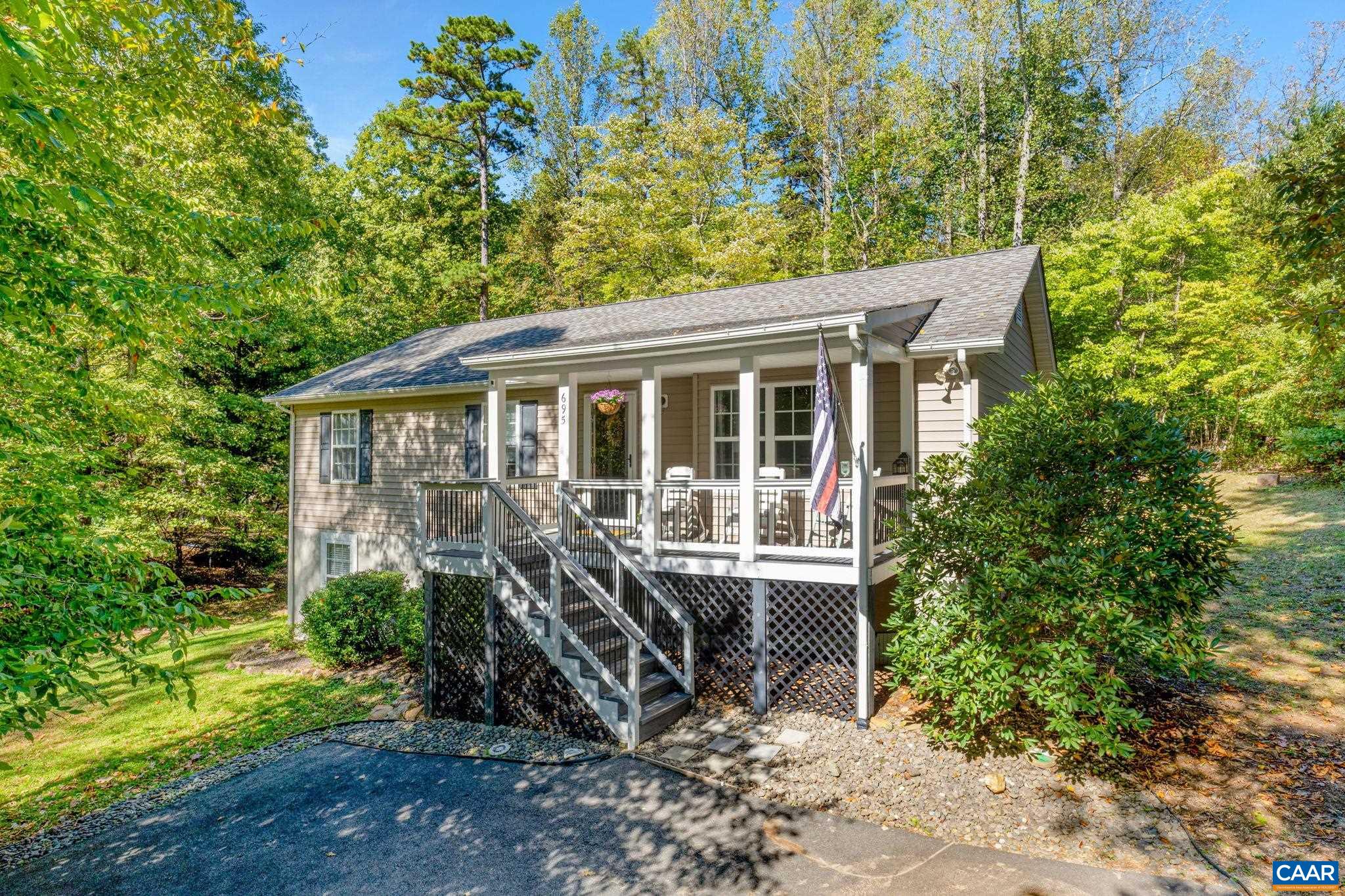 695 JEFFERSON DR