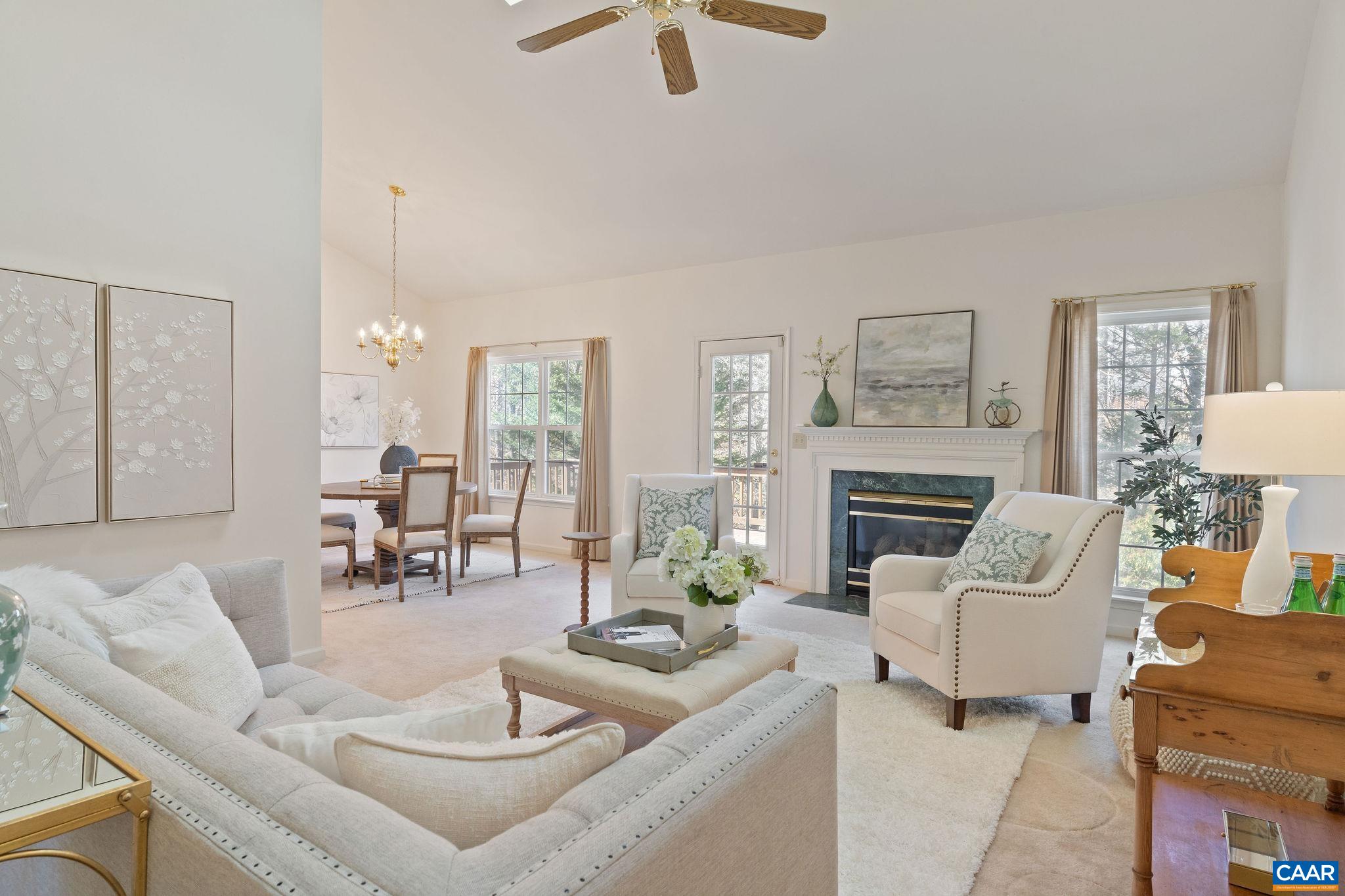 1182 RIVER OAKS LN